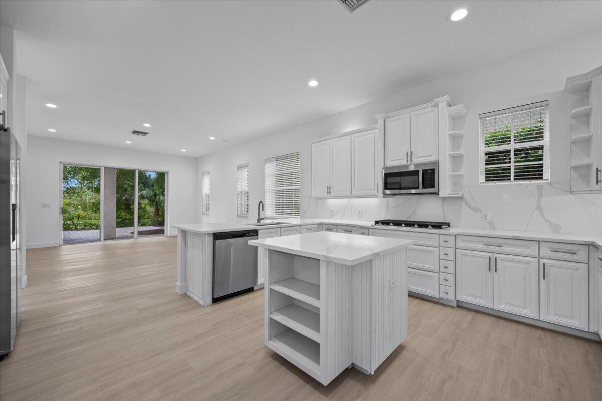 1029 Vintner, Palm Beach Gardens FL 33410