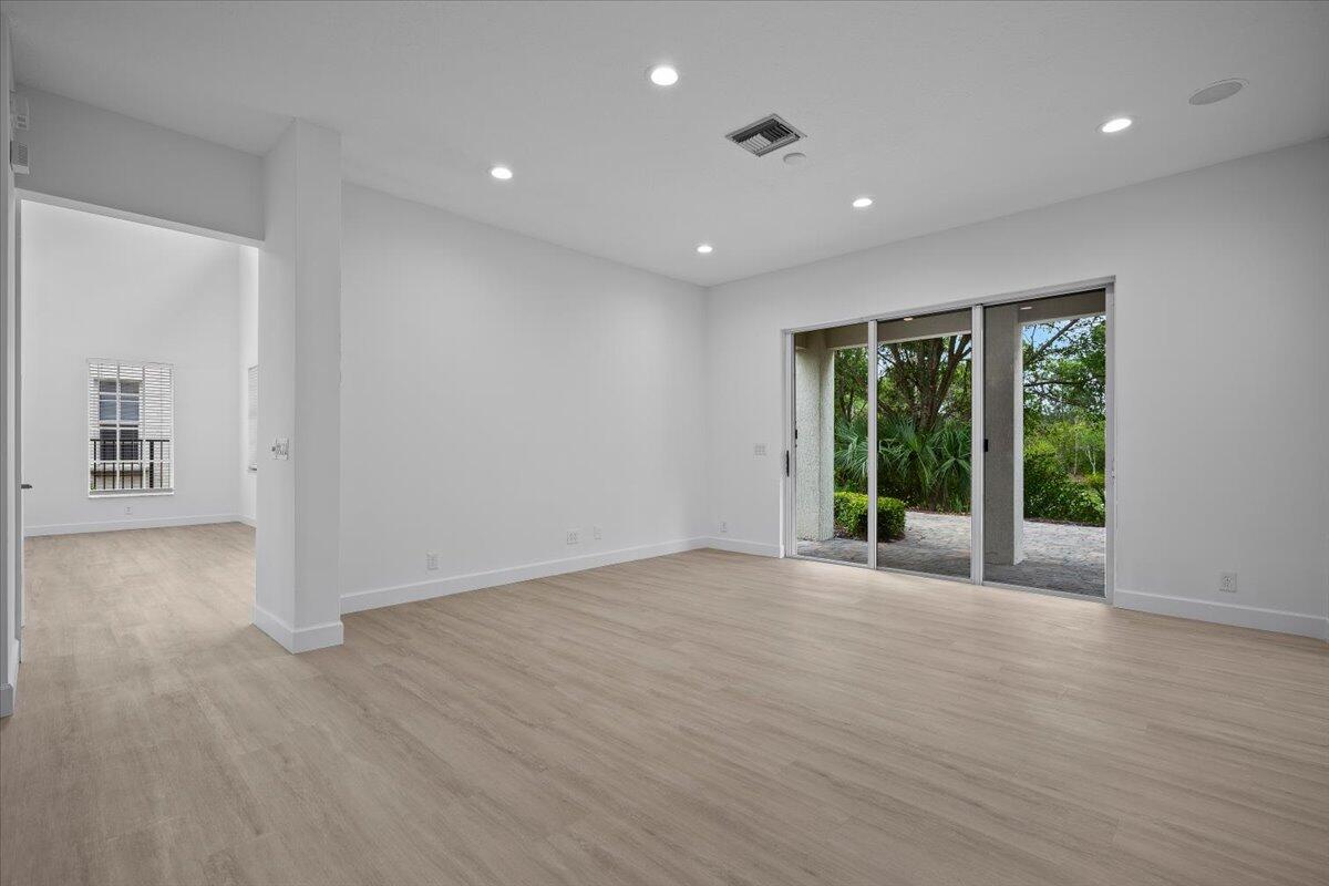 1029 Vintner, Palm Beach Gardens FL 33410