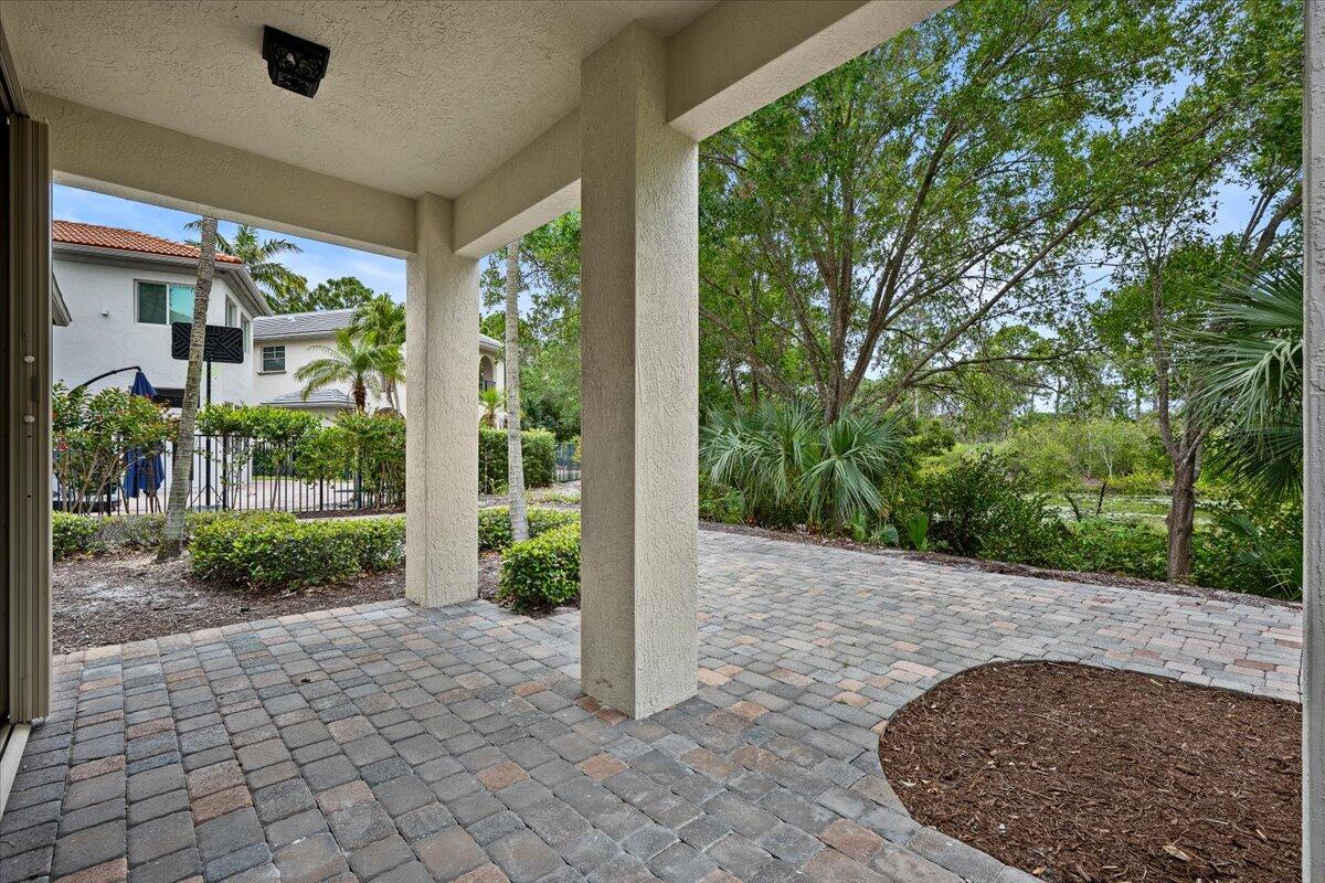 1029 Vintner, Palm Beach Gardens FL 33410