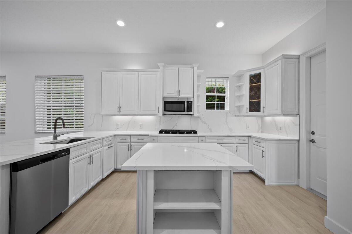 1029 Vintner, Palm Beach Gardens FL 33410