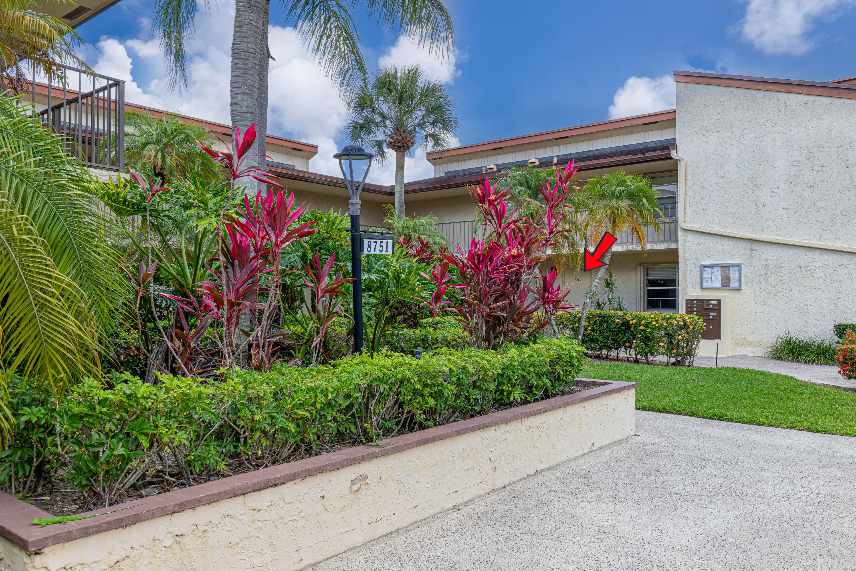 8751 Holly #104, Tamarac FL 33321