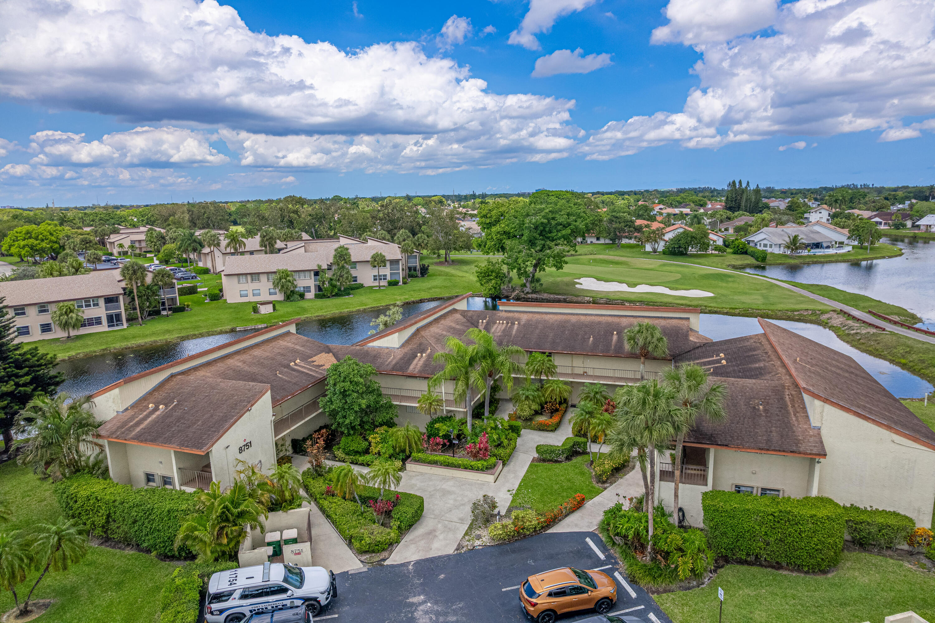 8751 Holly #104, Tamarac FL 33321