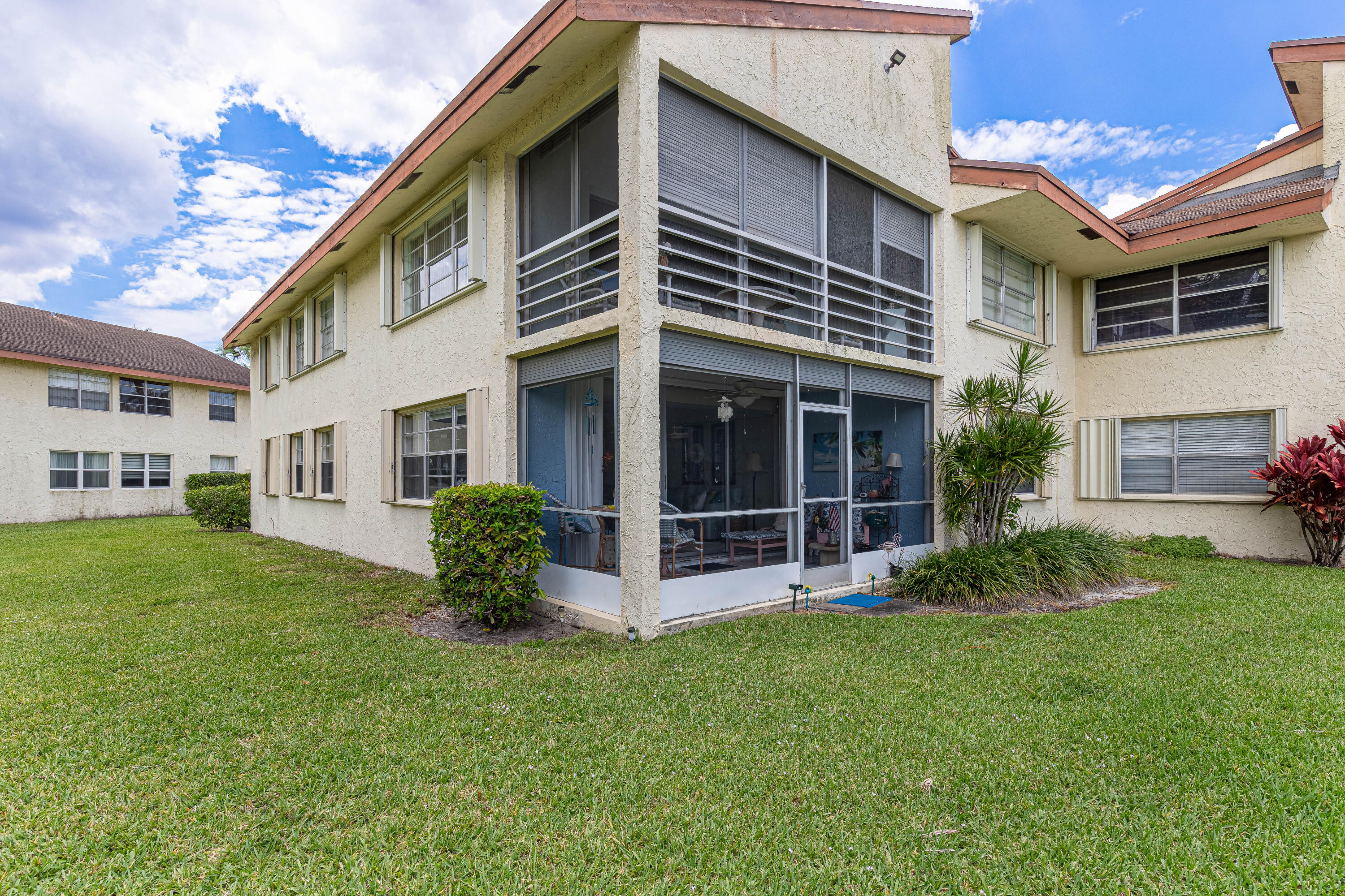 8751 Holly #104, Tamarac FL 33321