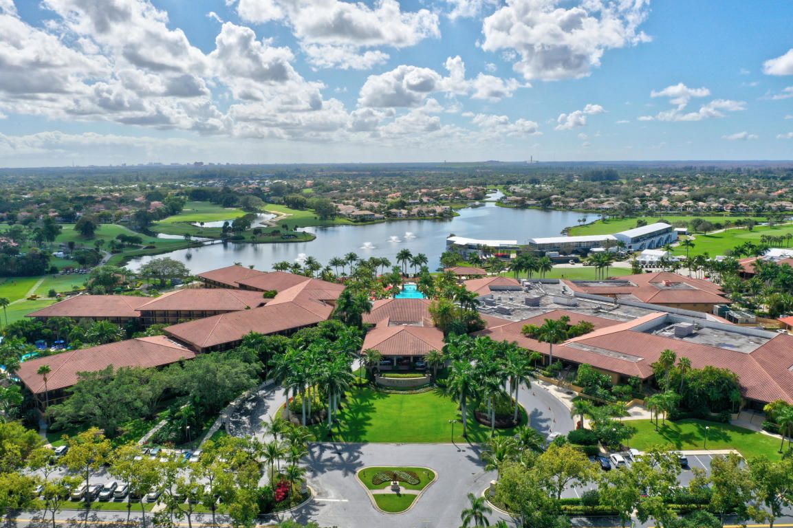 605 Brackenwood, Palm Beach Gardens FL 33418