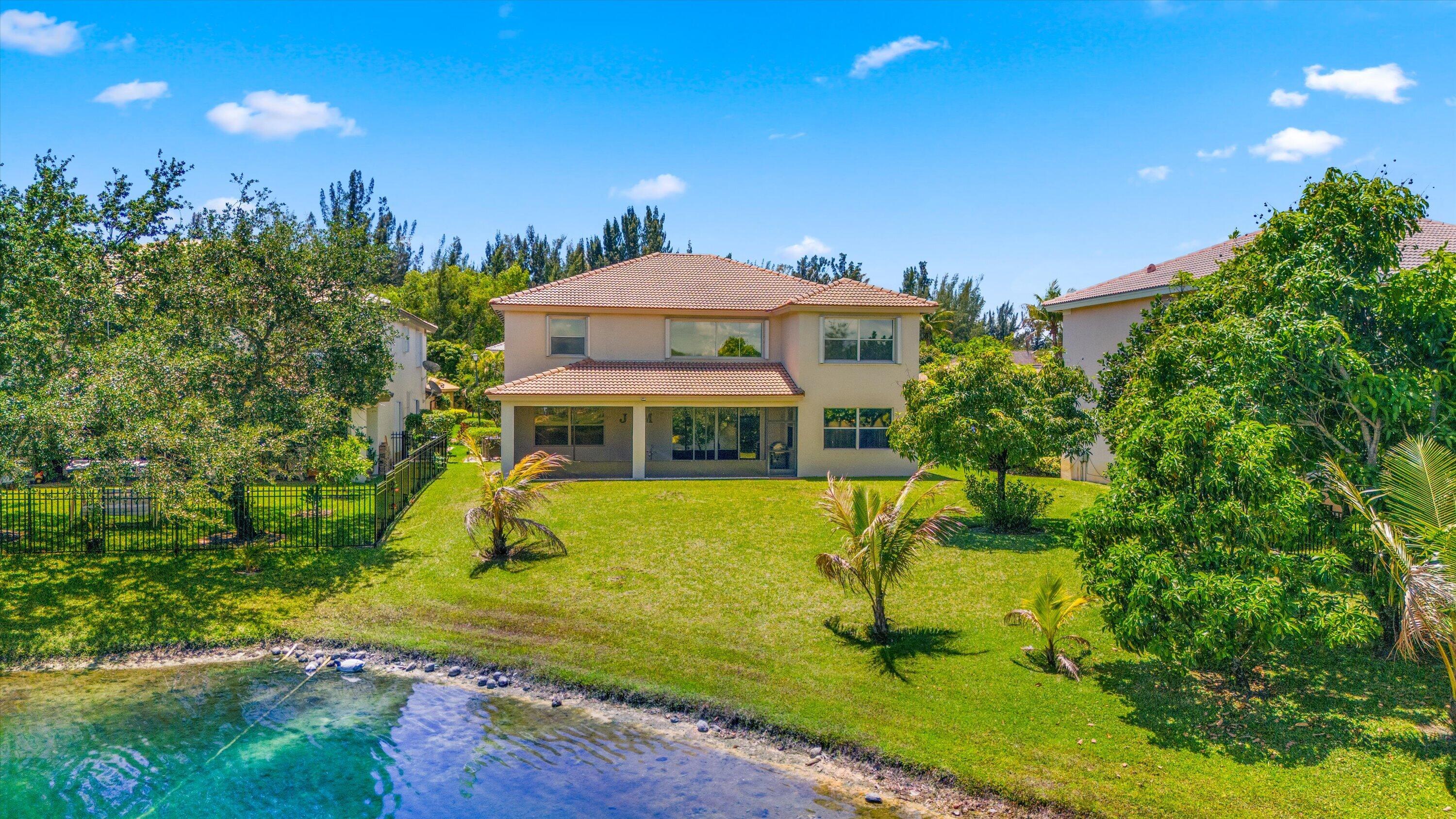 112 Ibisca, Royal Palm Beach FL 33411