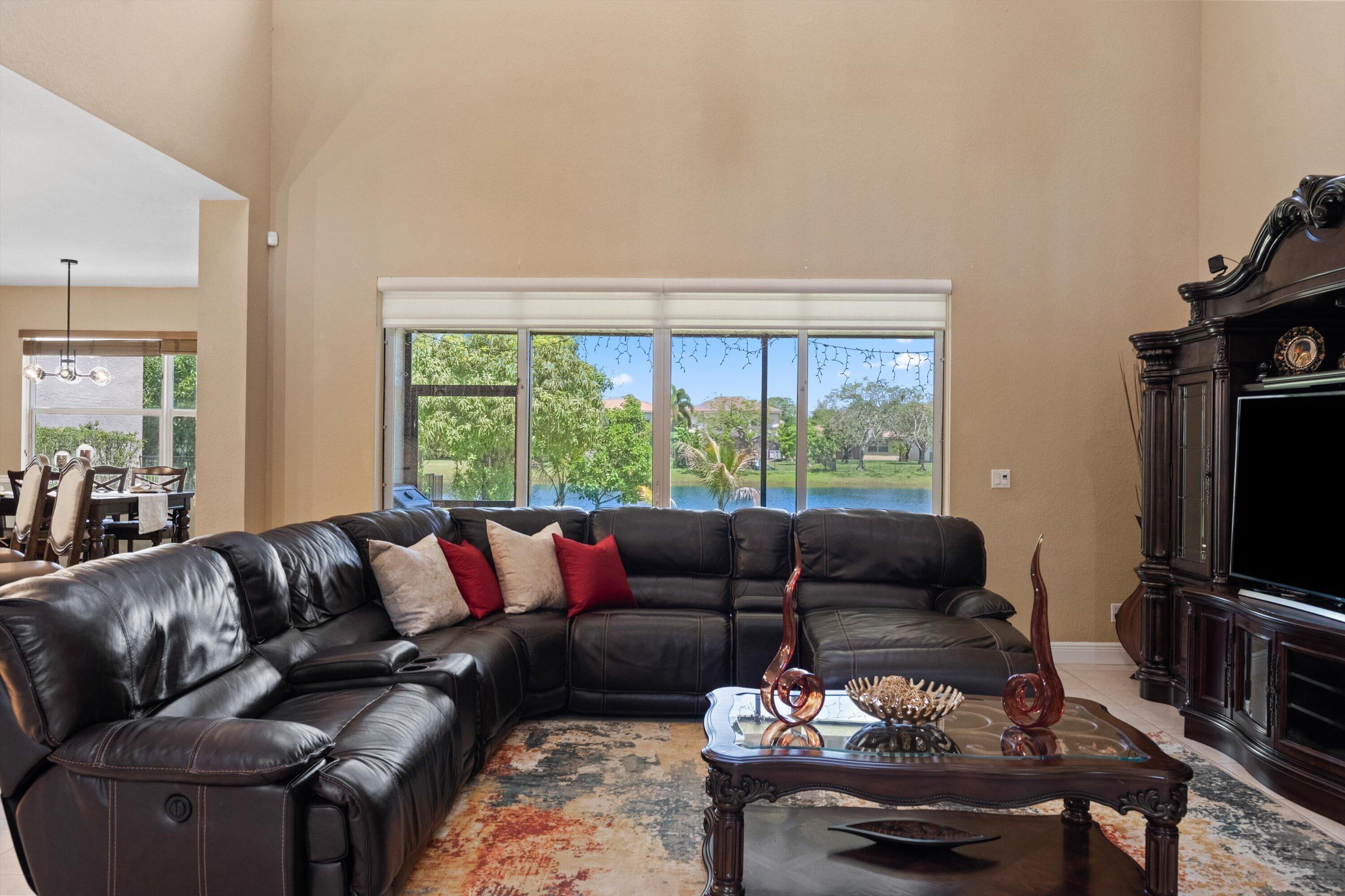 112 Ibisca, Royal Palm Beach FL 33411