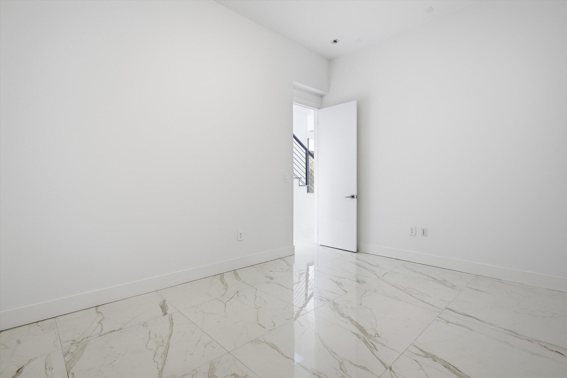 16570 Sunset, Weston FL 33326