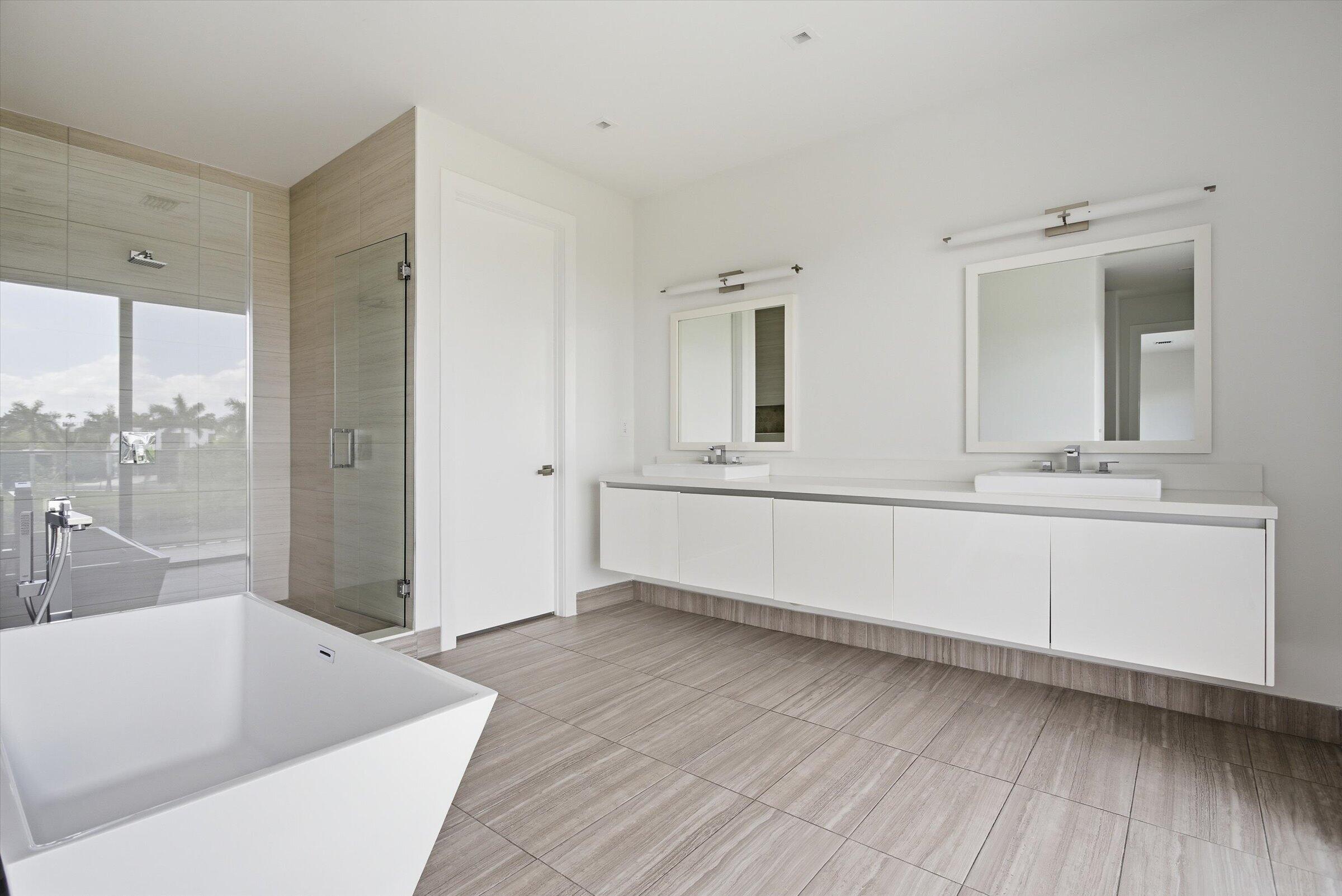 16570 Sunset, Weston FL 33326
