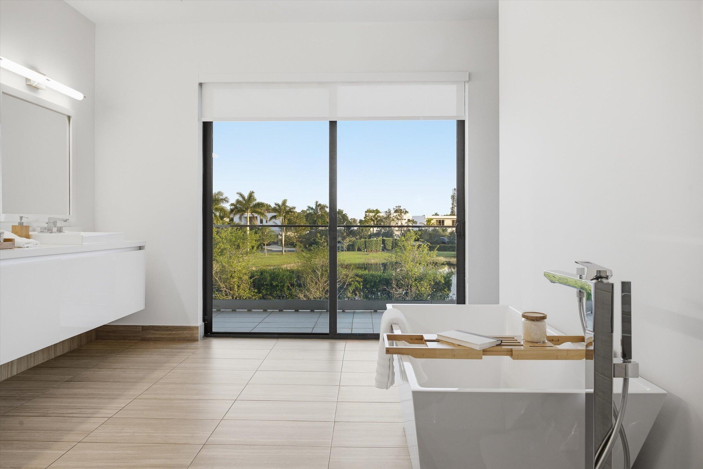 16570 Sunset, Weston FL 33326