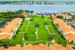 140 Yacht Club #107, Hypoluxo FL 33462