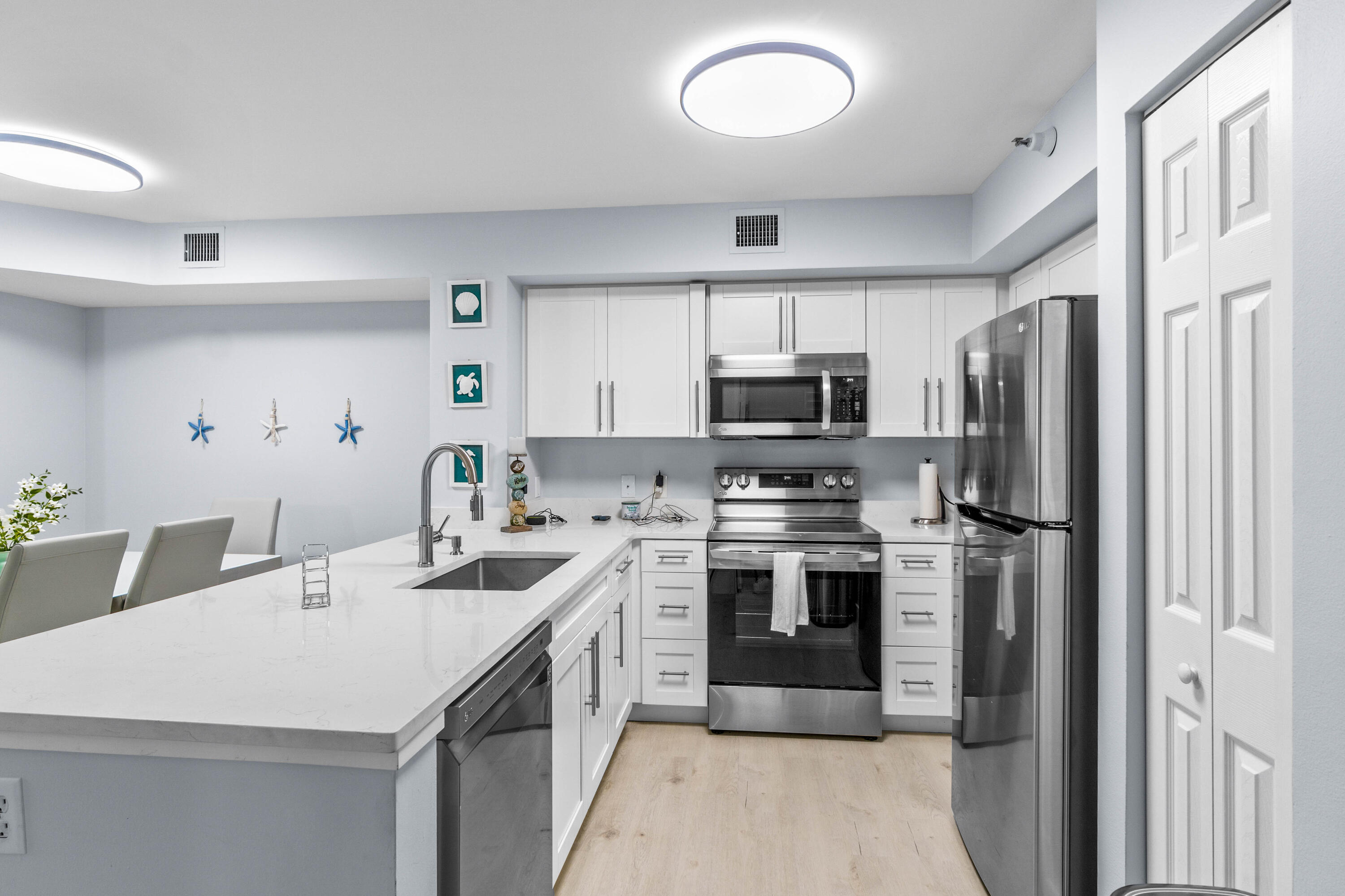 140 Yacht Club #107, Hypoluxo FL 33462