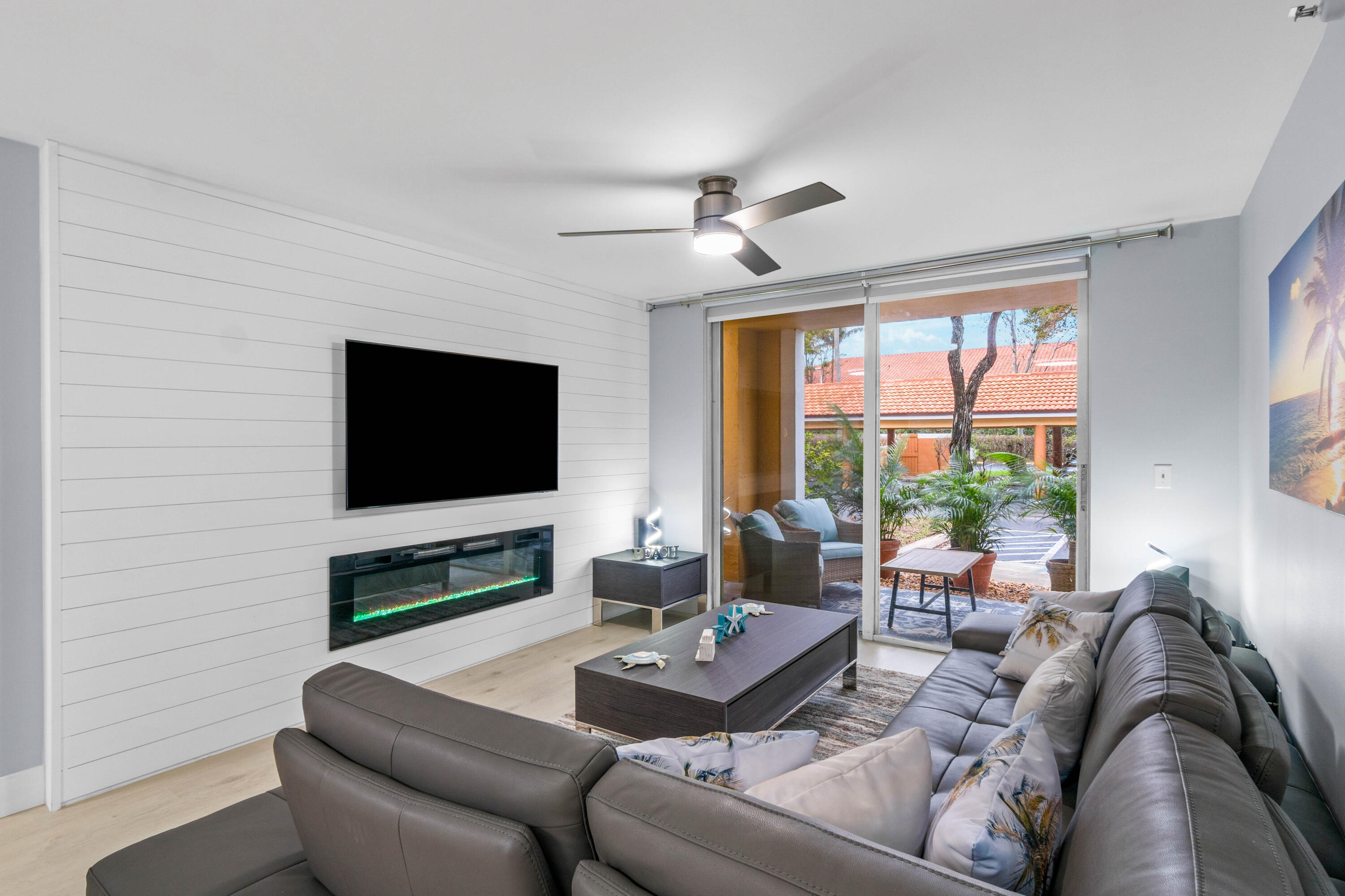 140 Yacht Club #107, Hypoluxo FL 33462