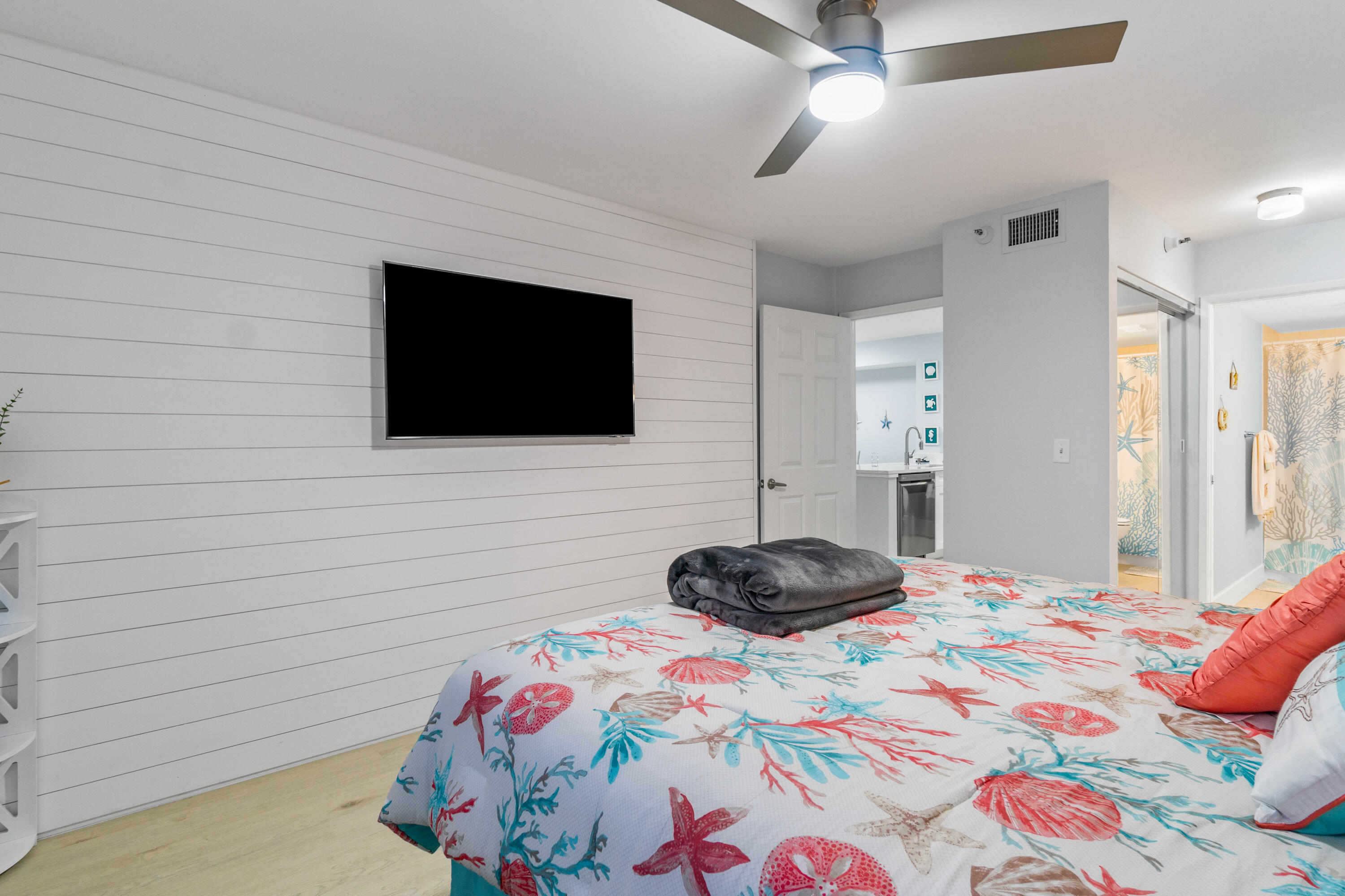 140 Yacht Club #107, Hypoluxo FL 33462