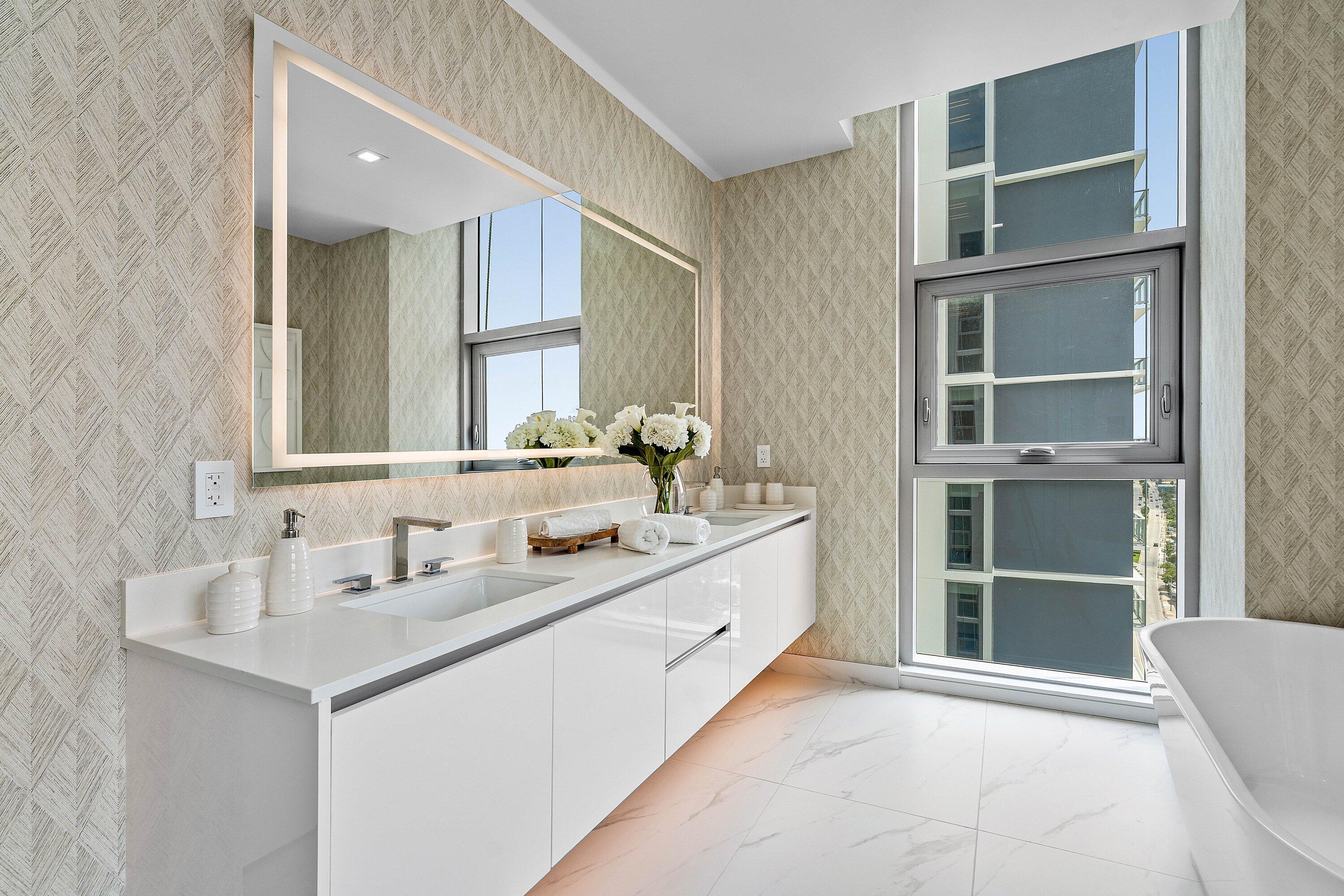 220 Lake Shore #2123, Lake Park FL 33403