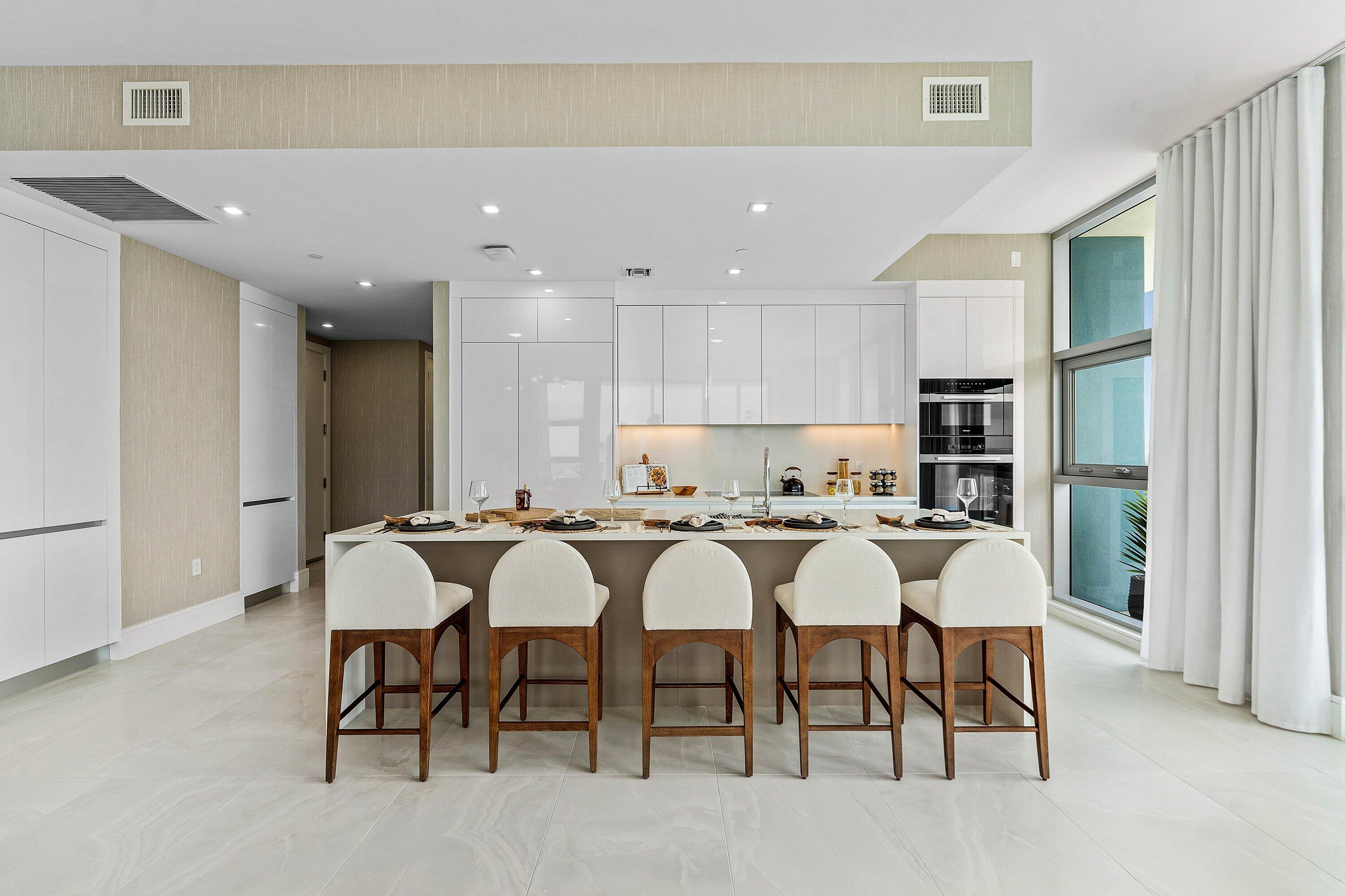 220 Lake Shore #2123, Lake Park FL 33403