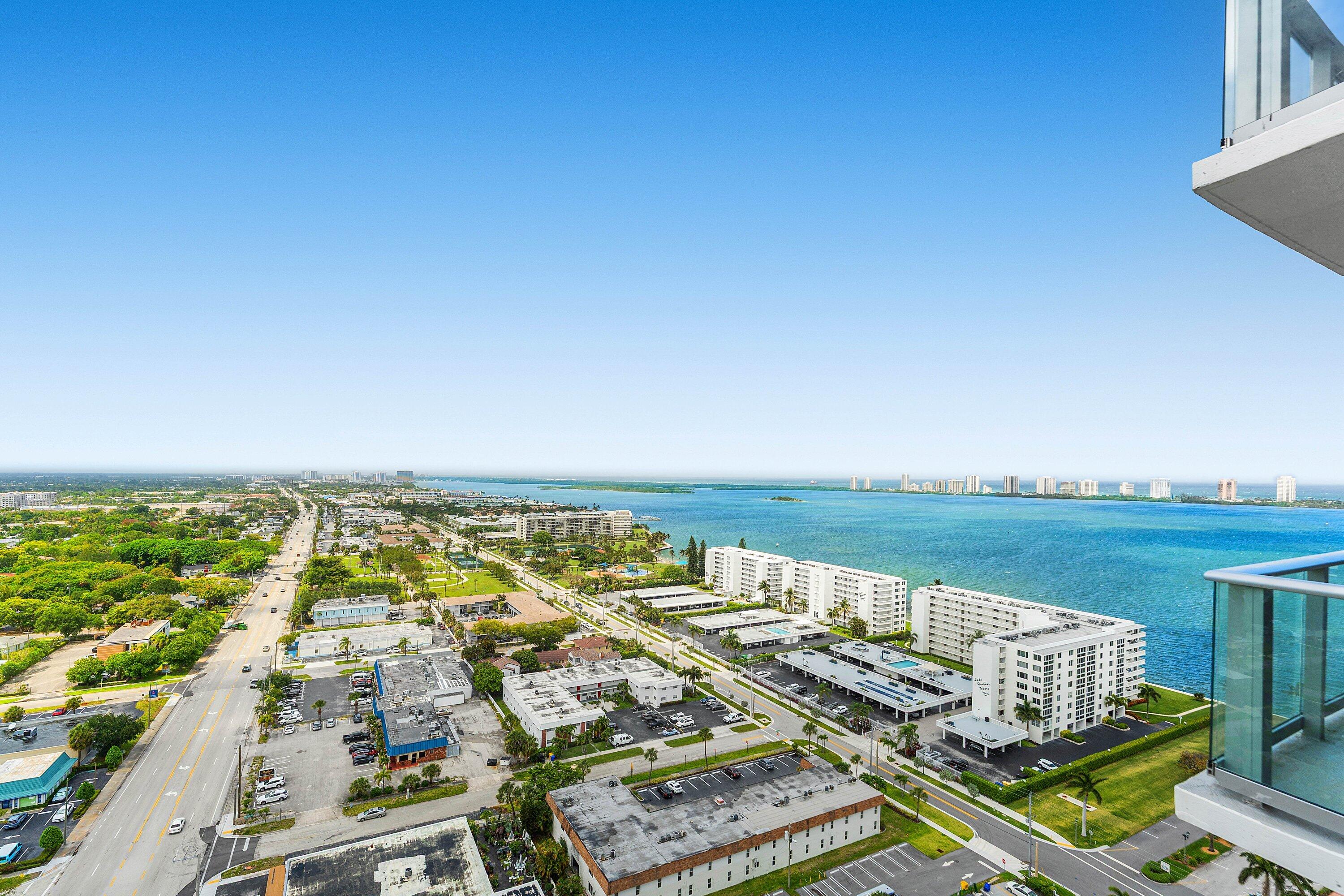 220 Lake Shore #2123, Lake Park FL 33403