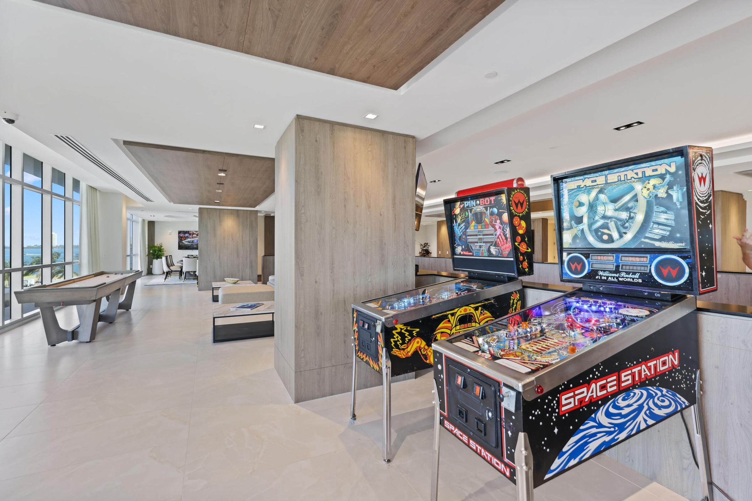 220 Lake Shore #2123, Lake Park FL 33403