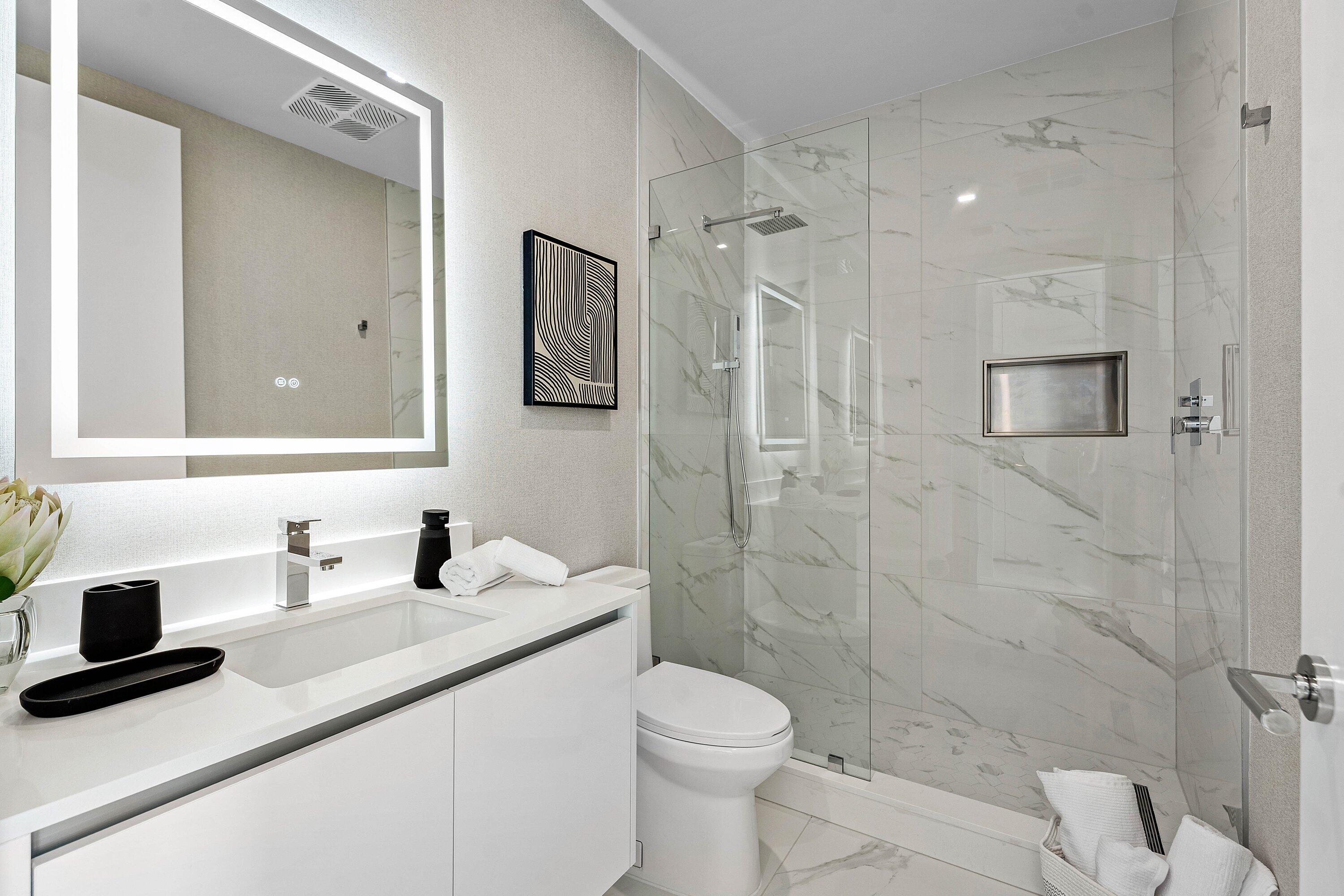 220 Lake Shore #2123, Lake Park FL 33403