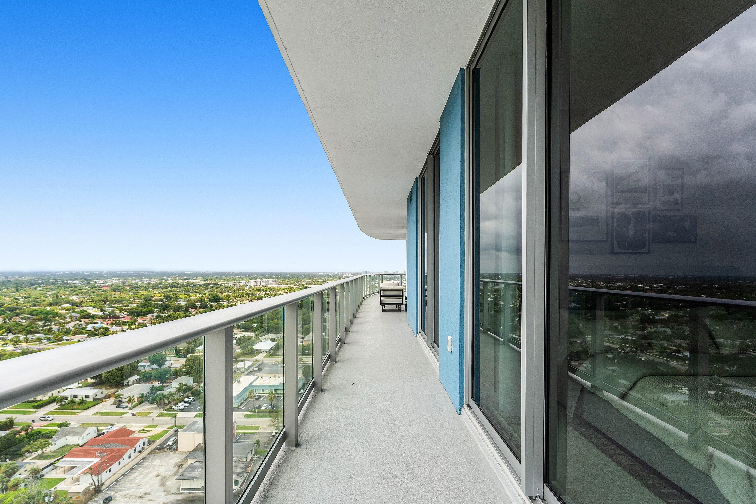 220 Lake Shore #2123, Lake Park FL 33403