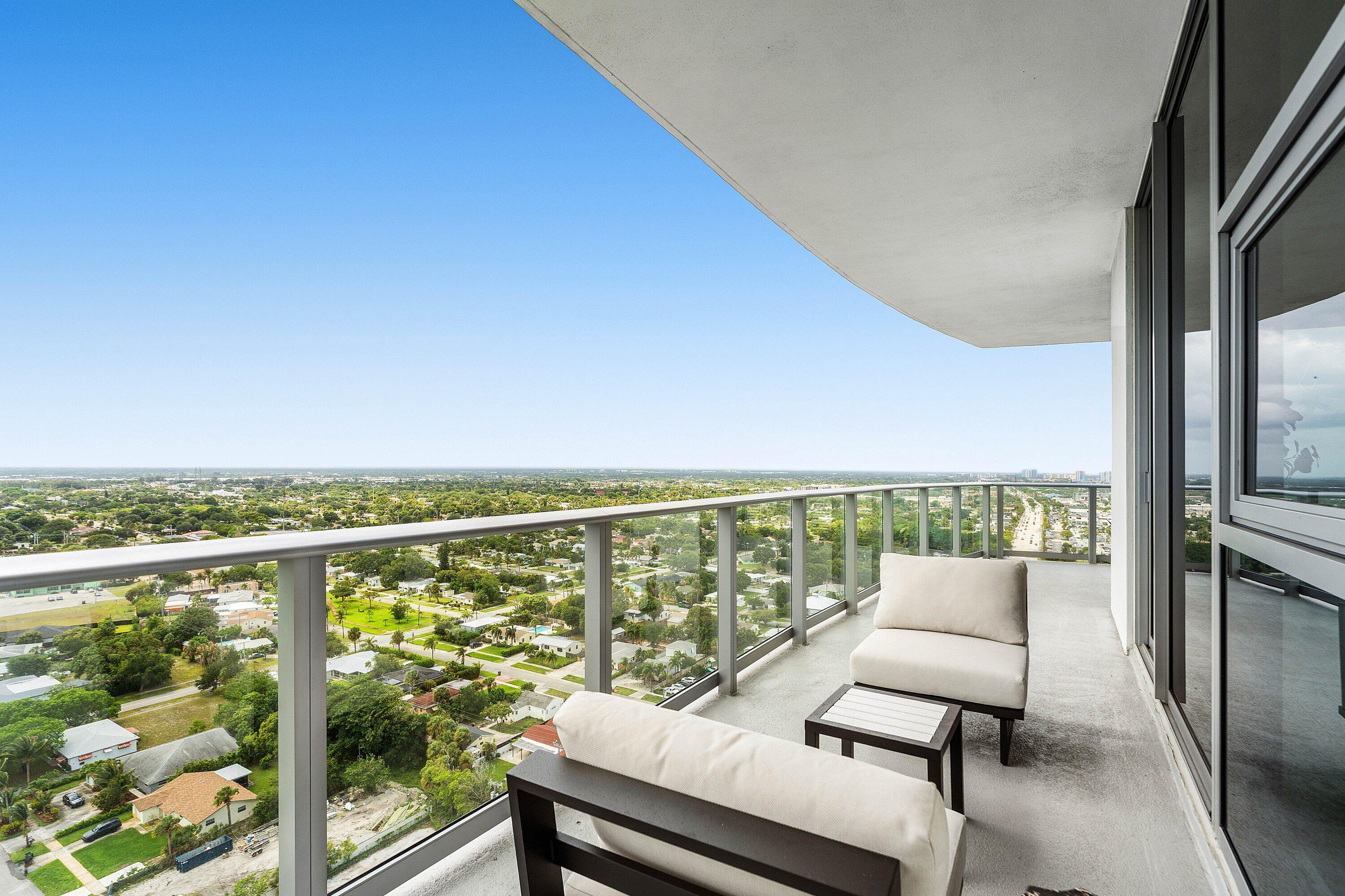 220 Lake Shore #2123, Lake Park FL 33403