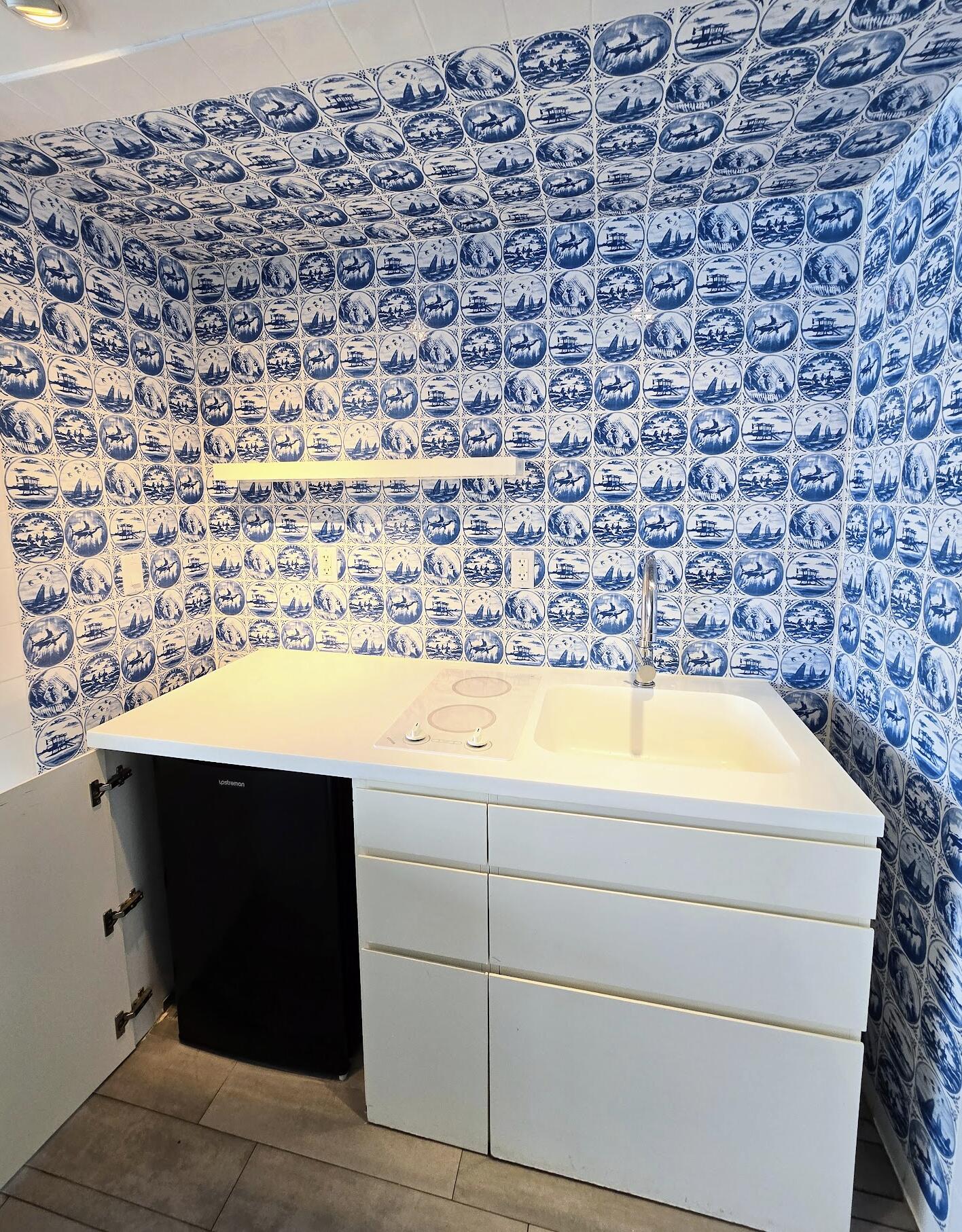 1100 West #918, Miami Beach FL 33139