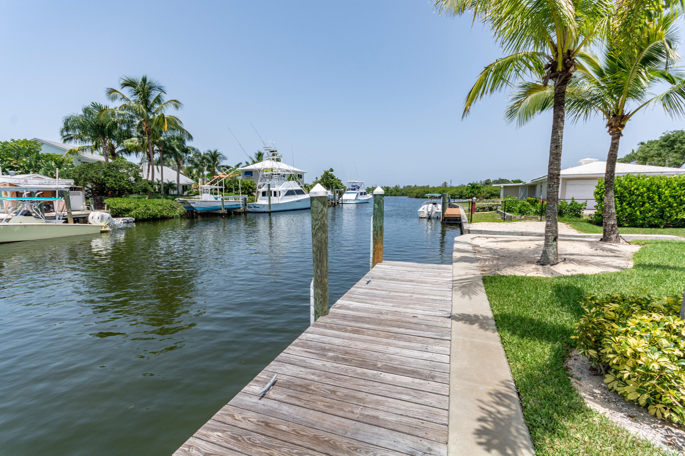 205 Body, Jupiter FL 33477