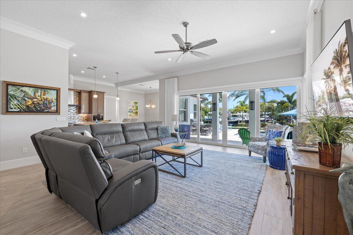 205 Body, Jupiter FL 33477