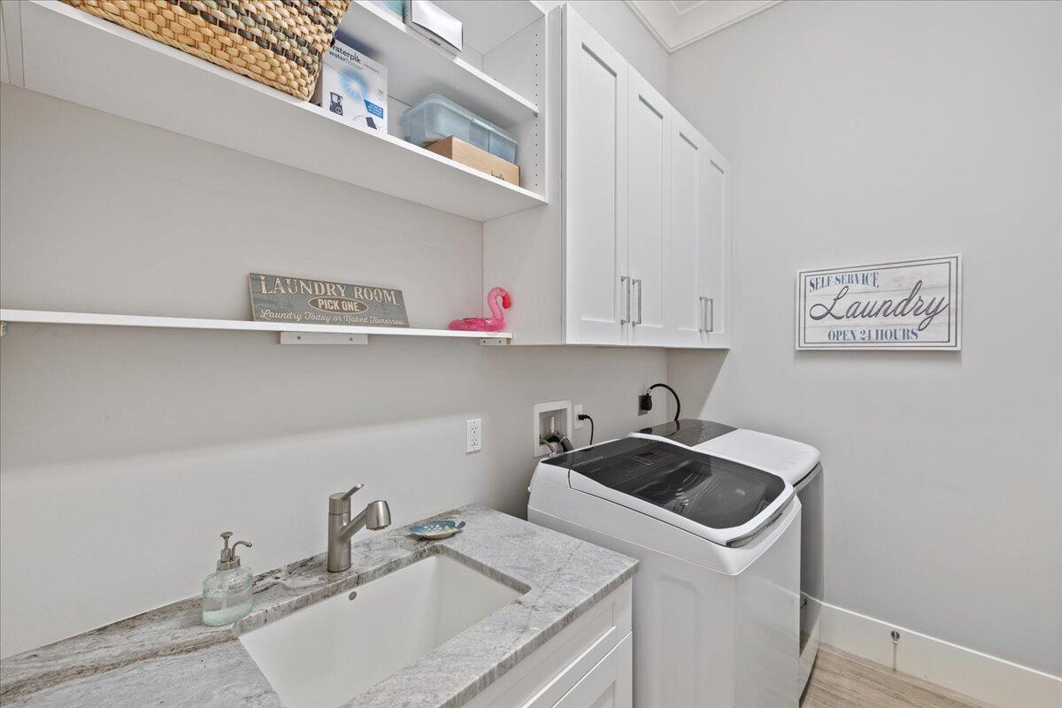 205 Body, Jupiter FL 33477