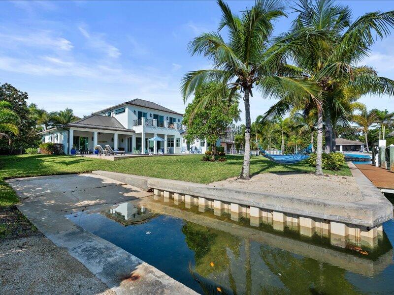 205 Body, Jupiter FL 33477