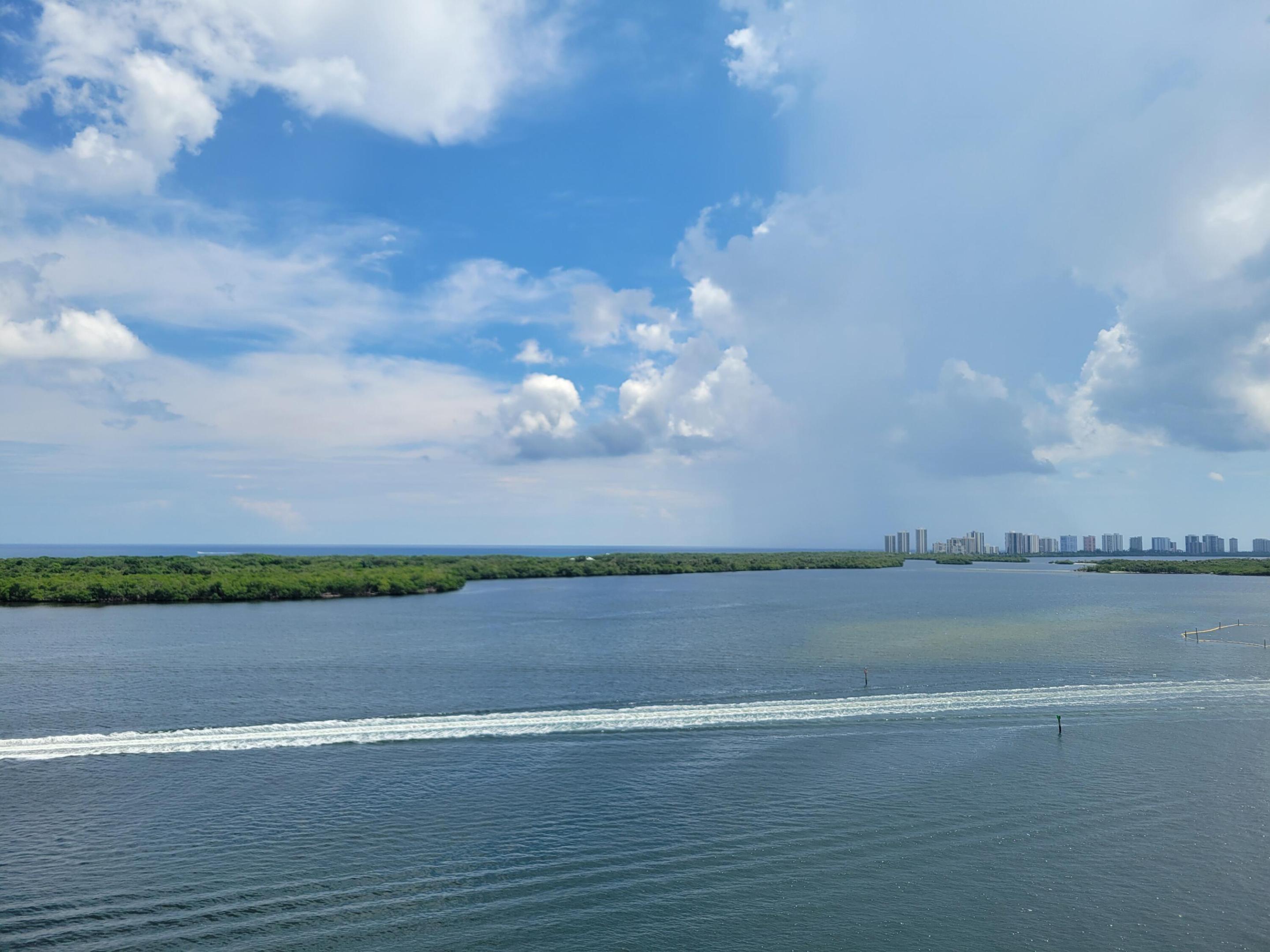 100 Lakeshore #957, North Palm Beach FL 33408