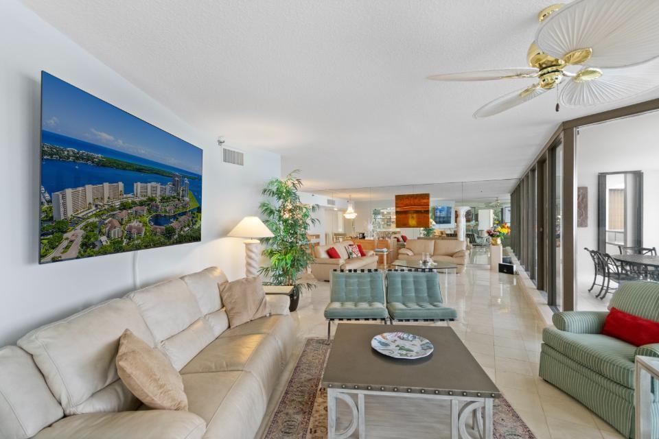 100 Lakeshore #957, North Palm Beach FL 33408