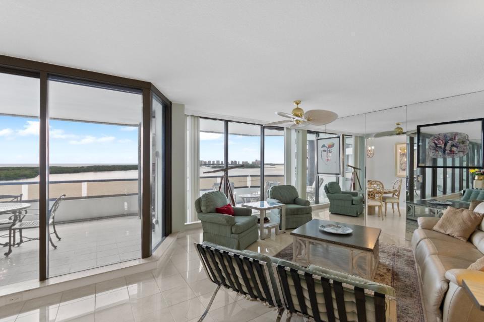 100 Lakeshore #957, North Palm Beach FL 33408