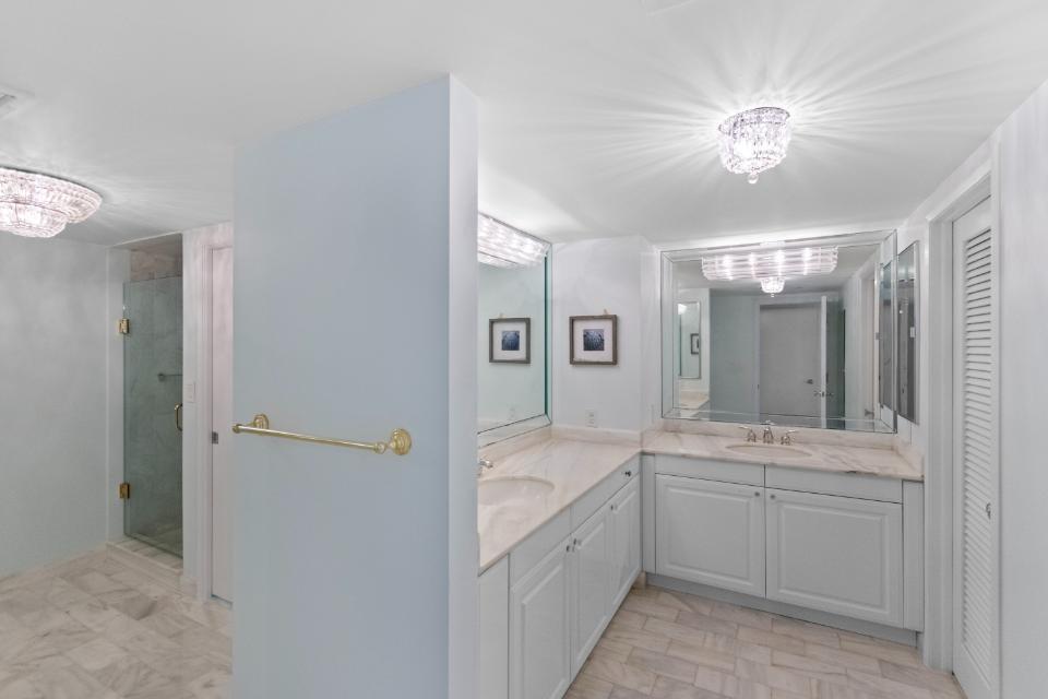 100 Lakeshore #957, North Palm Beach FL 33408