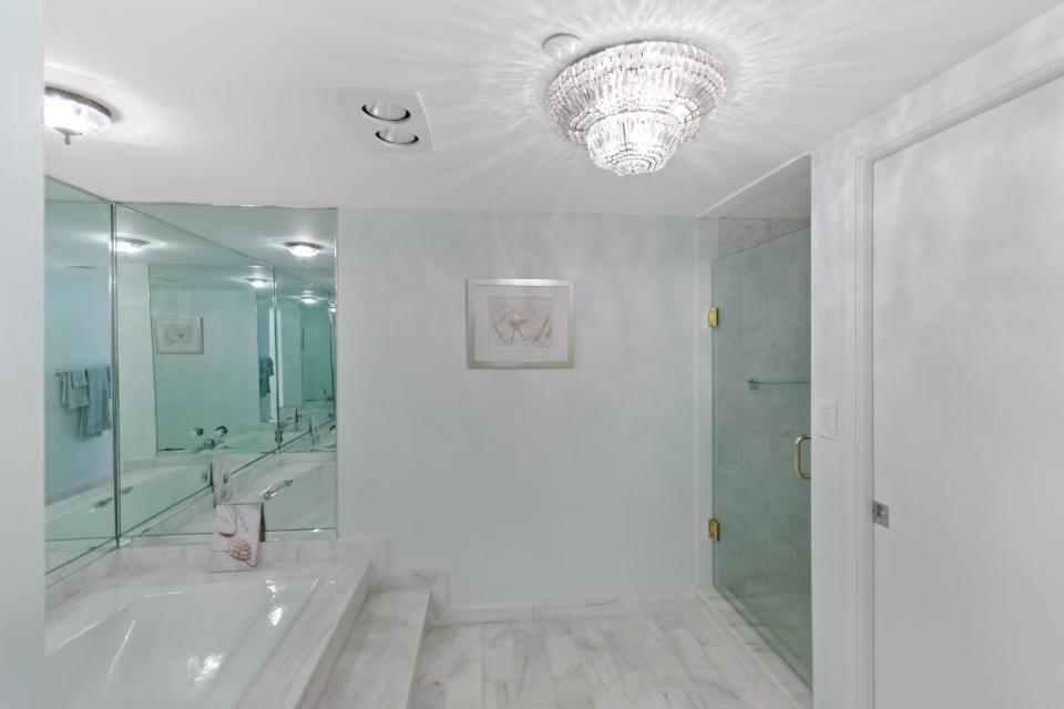 100 Lakeshore #957, North Palm Beach FL 33408