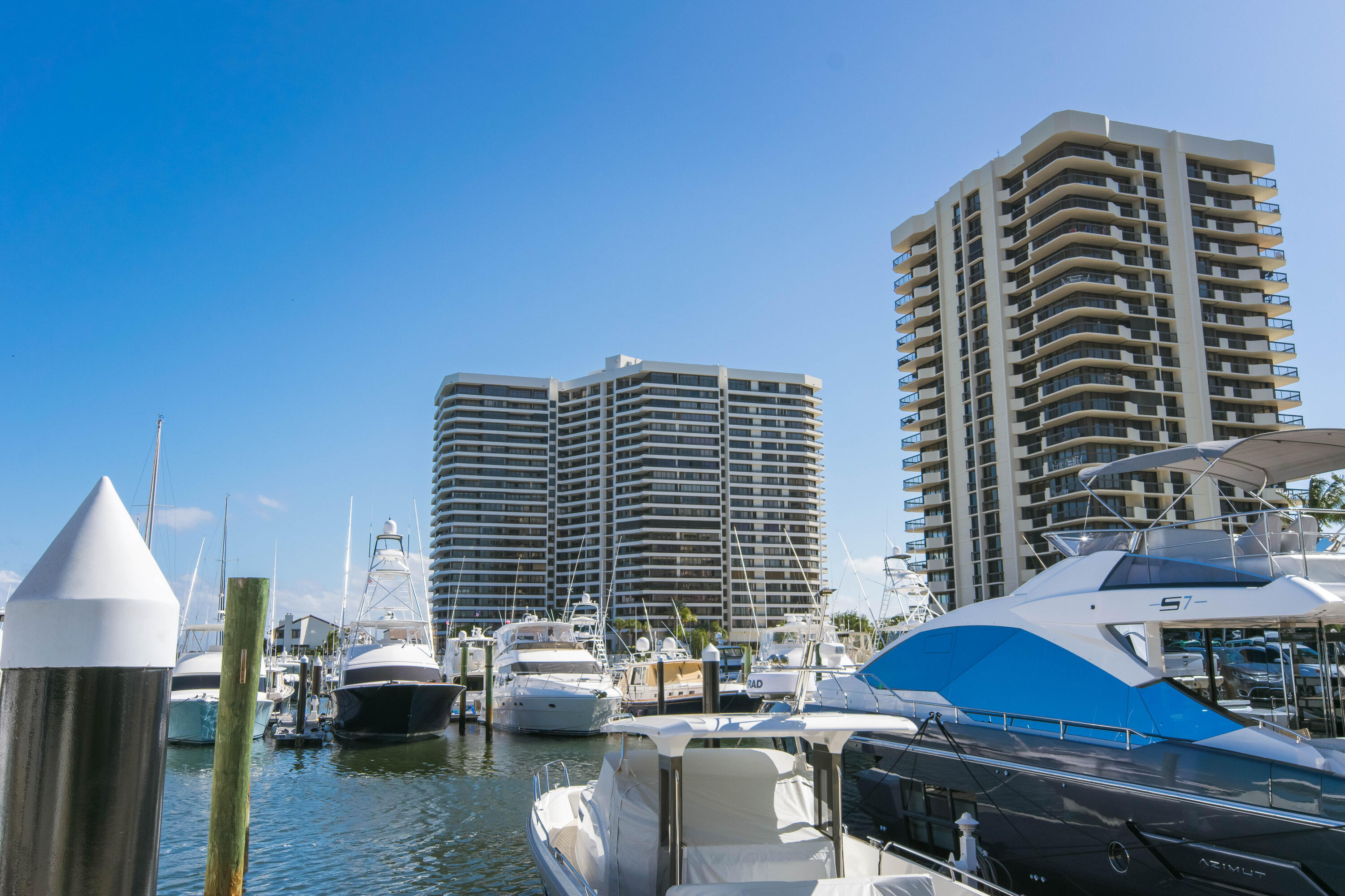 100 Lakeshore #957, North Palm Beach FL 33408