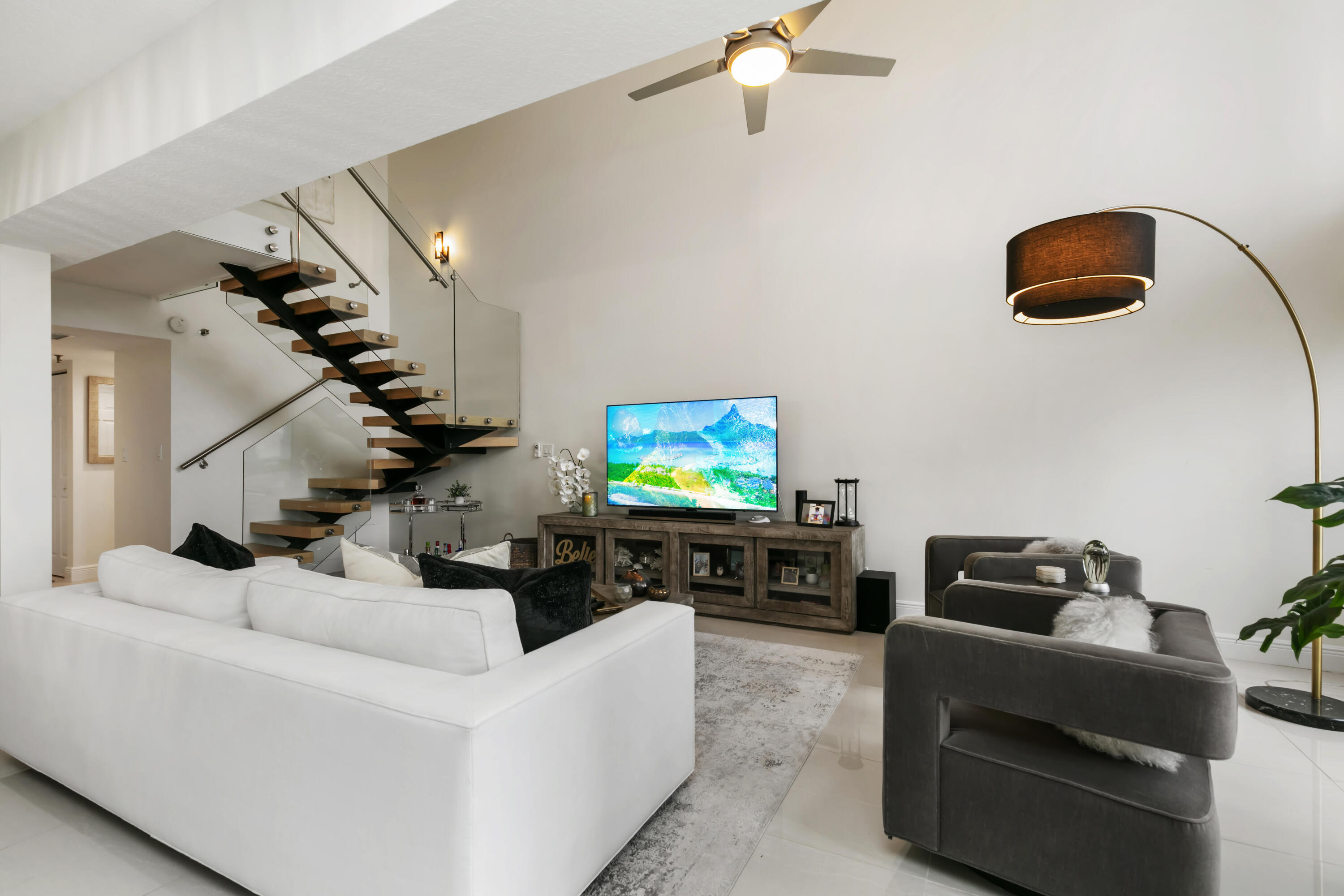 665 SE 21st #104, Deerfield Beach FL 33441