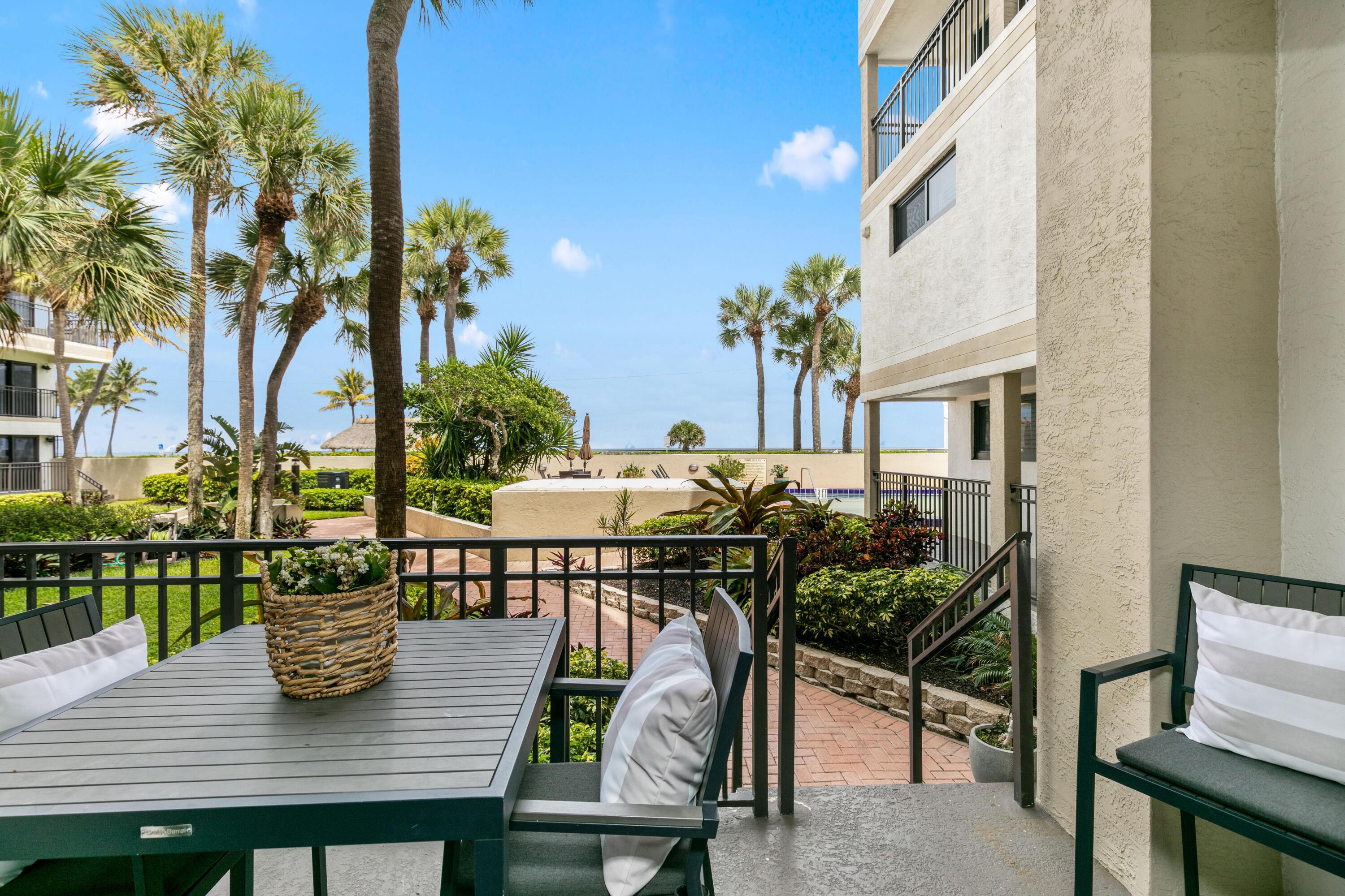 665 SE 21st #104, Deerfield Beach FL 33441