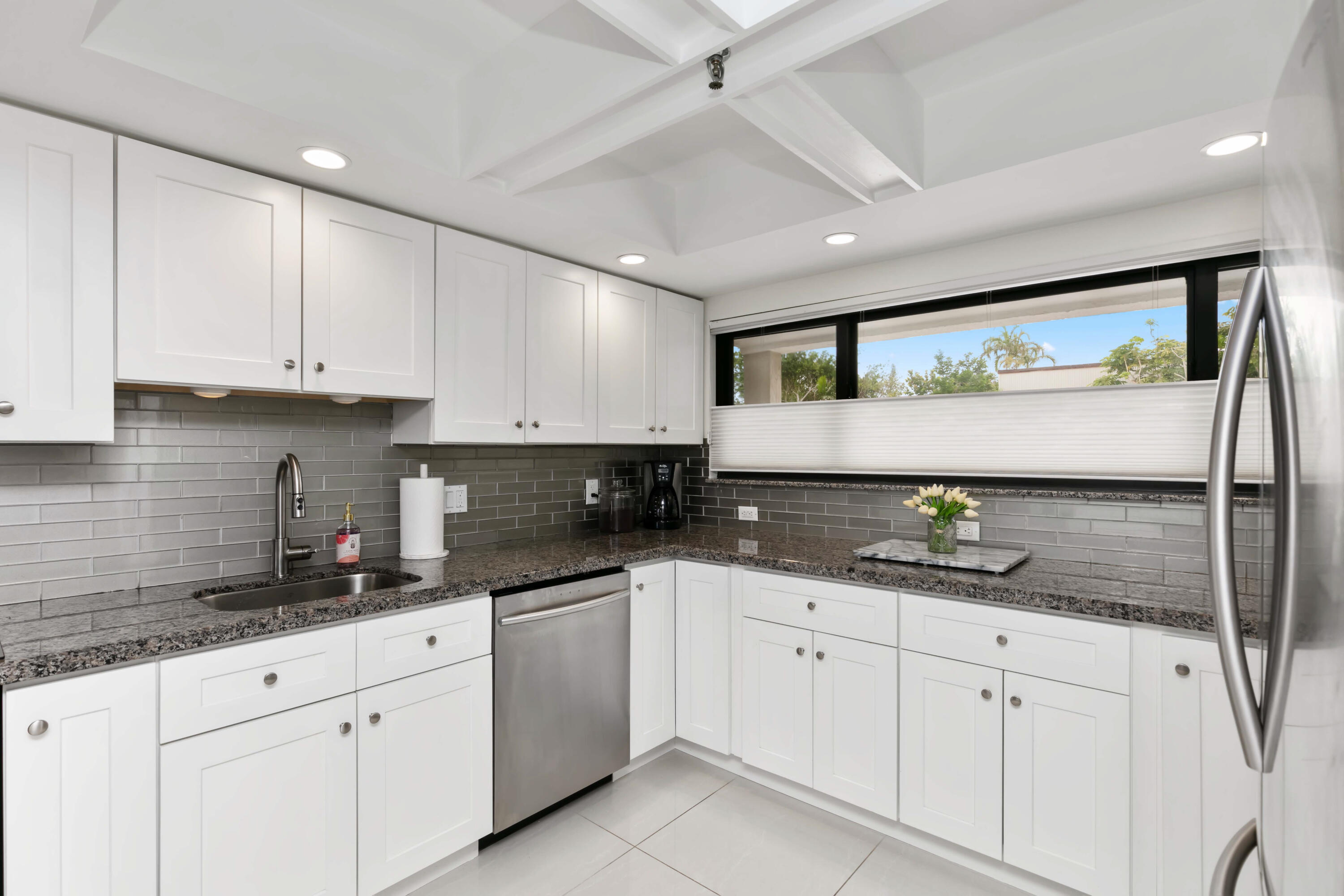 665 SE 21st #104, Deerfield Beach FL 33441