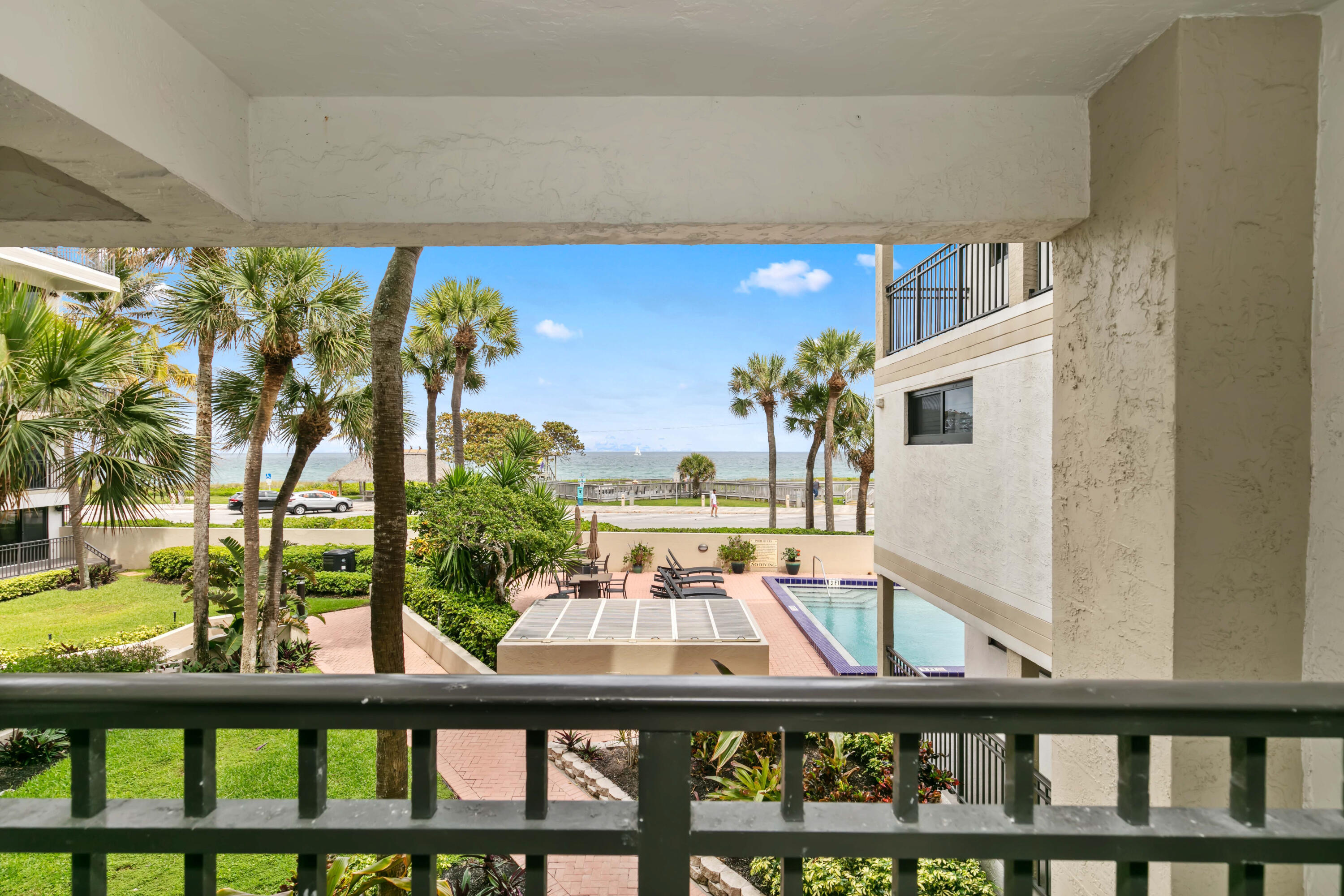665 SE 21st #104, Deerfield Beach FL 33441