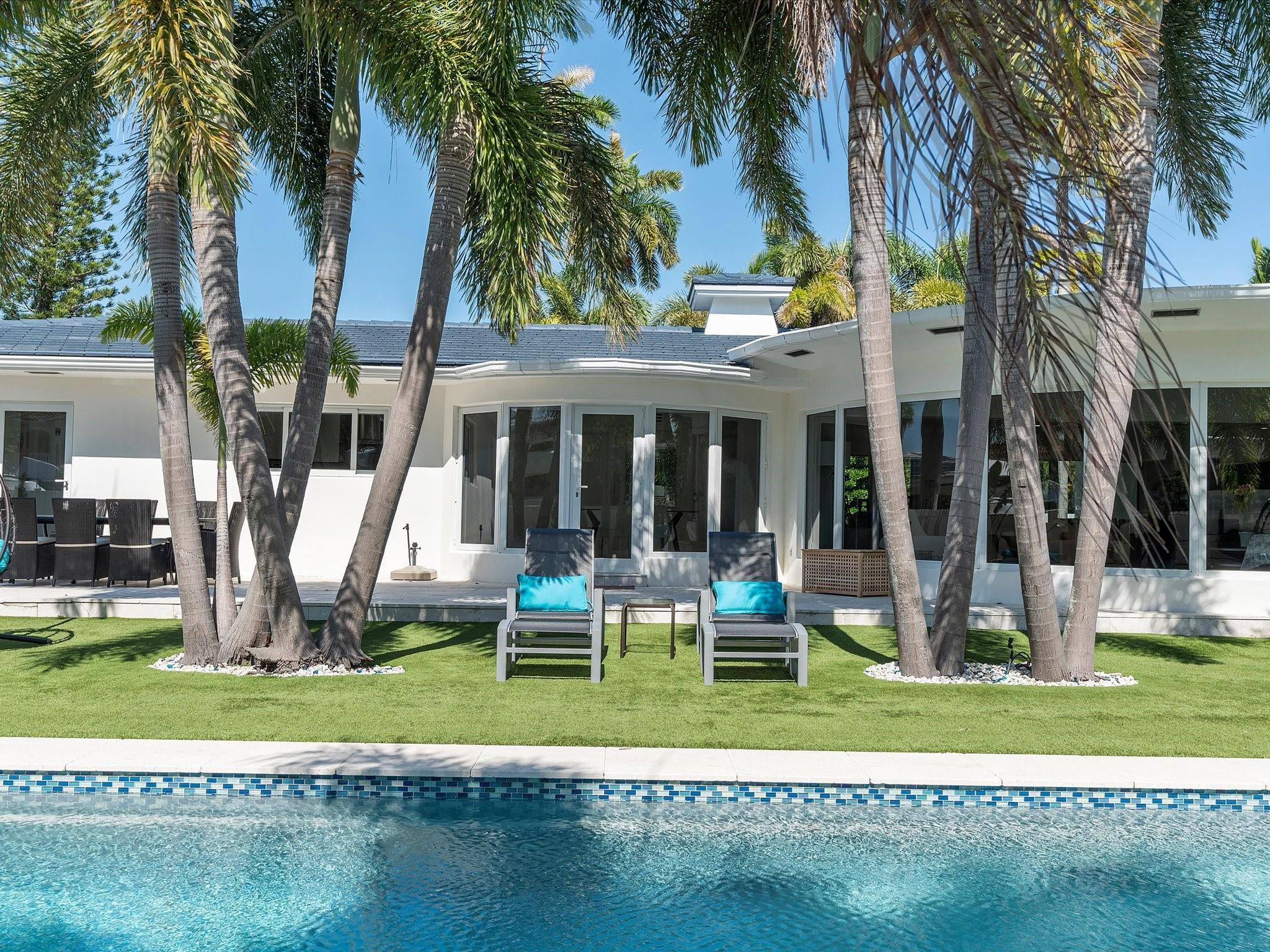 207 Royal Palm, Fort Lauderdale FL 33301