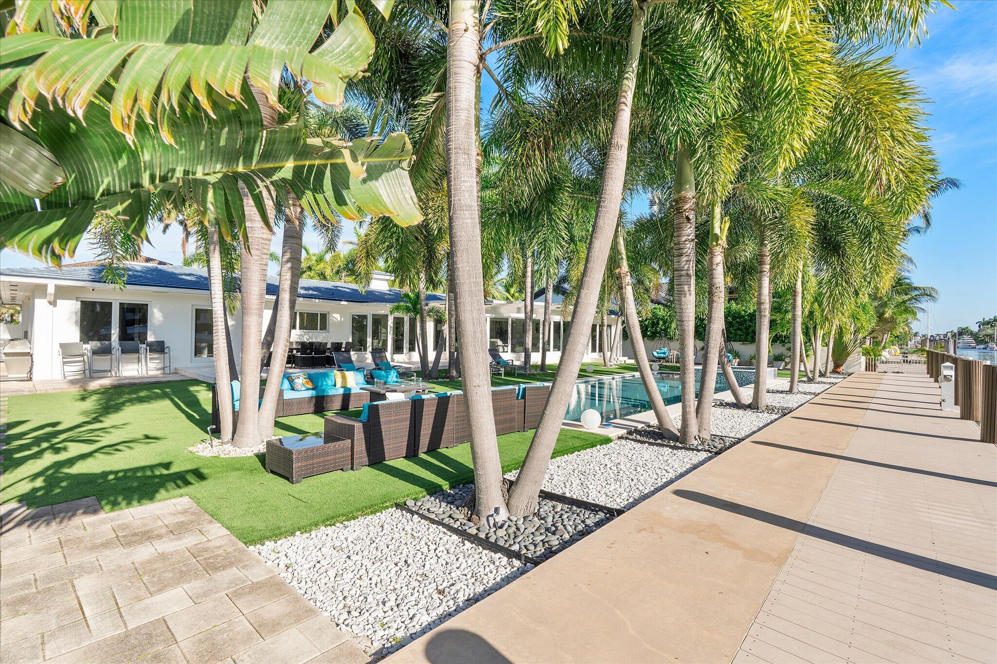 207 Royal Palm, Fort Lauderdale FL 33301