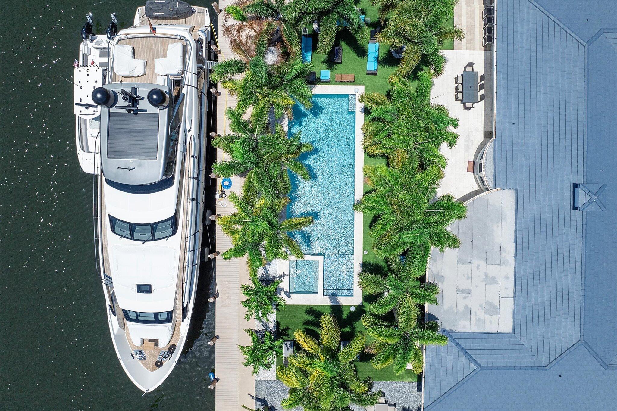 207 Royal Palm, Fort Lauderdale FL 33301