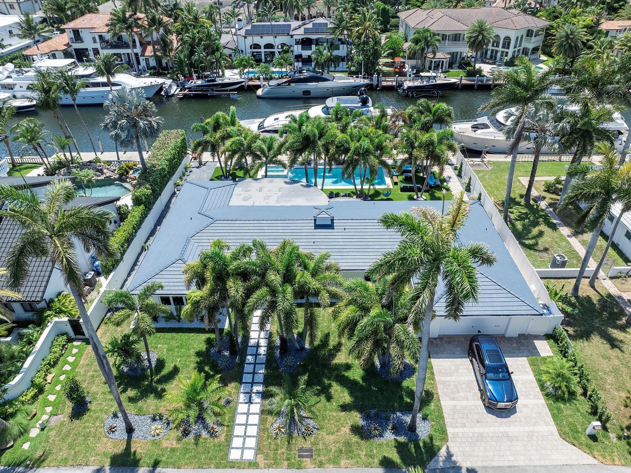 207 Royal Palm, Fort Lauderdale FL 33301