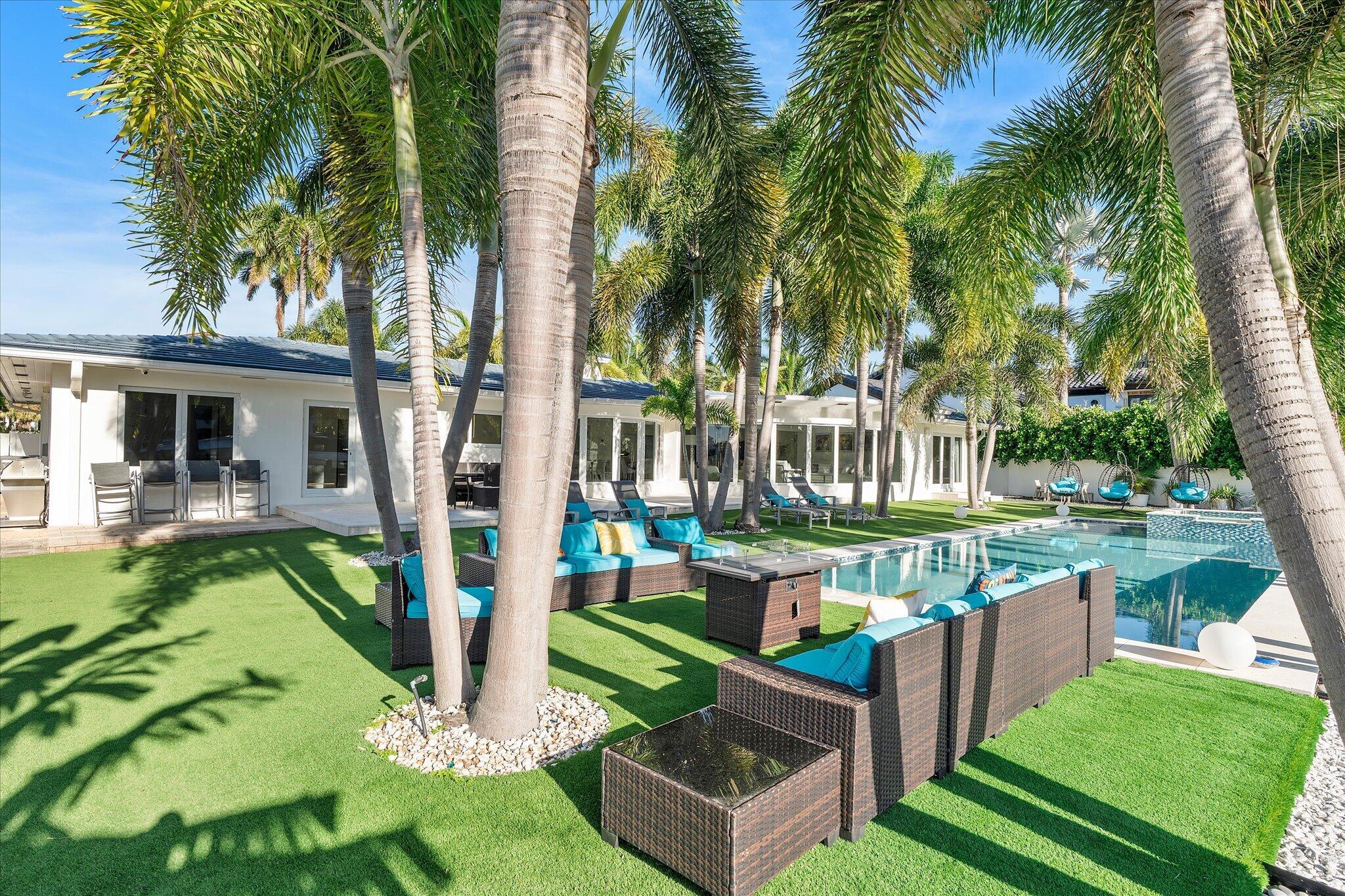207 Royal Palm, Fort Lauderdale FL 33301
