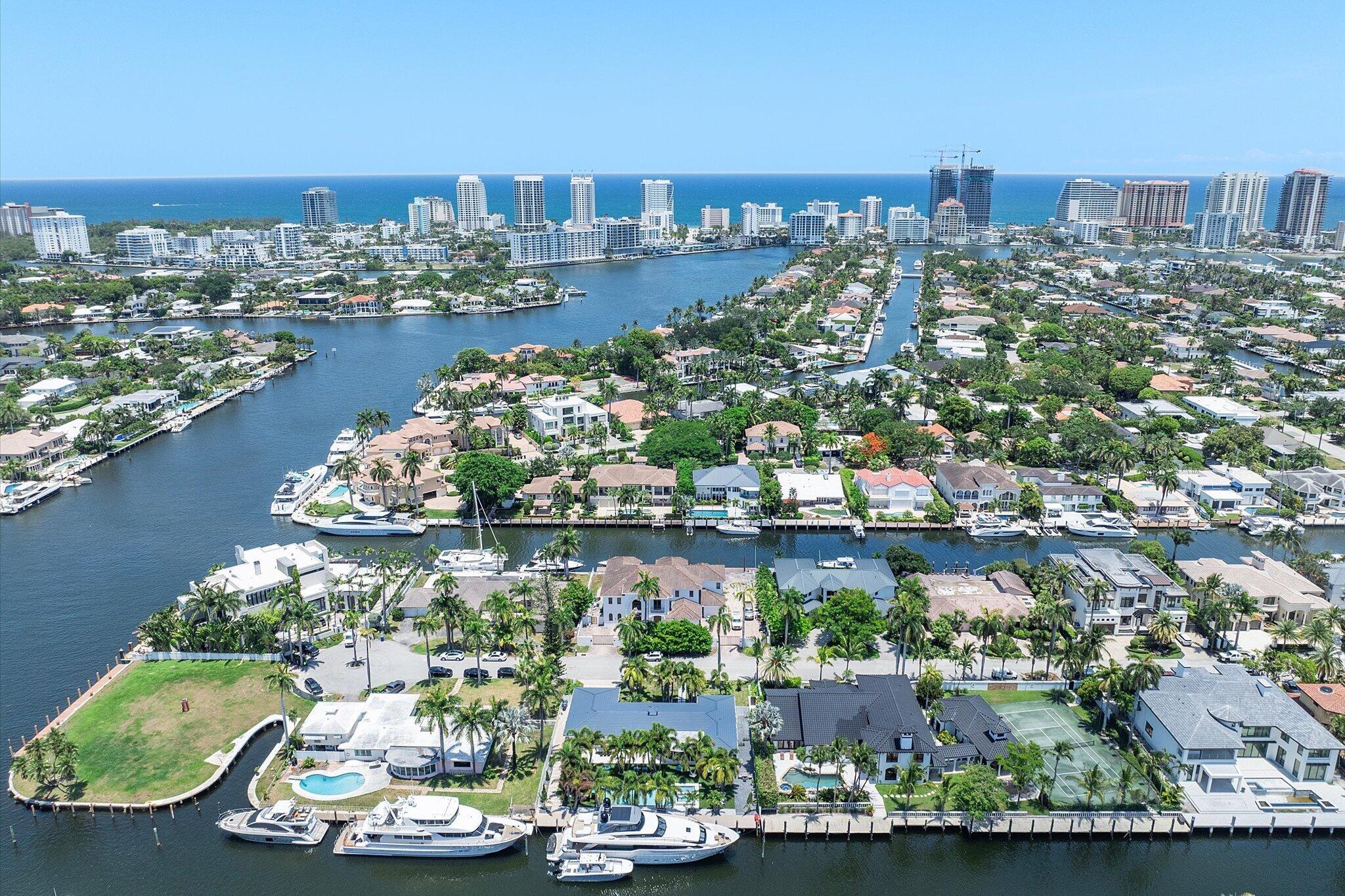 207 Royal Palm, Fort Lauderdale FL 33301