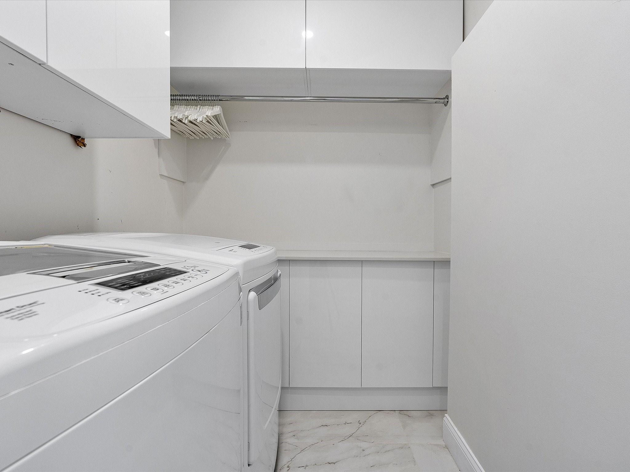 207 Royal Palm, Fort Lauderdale FL 33301