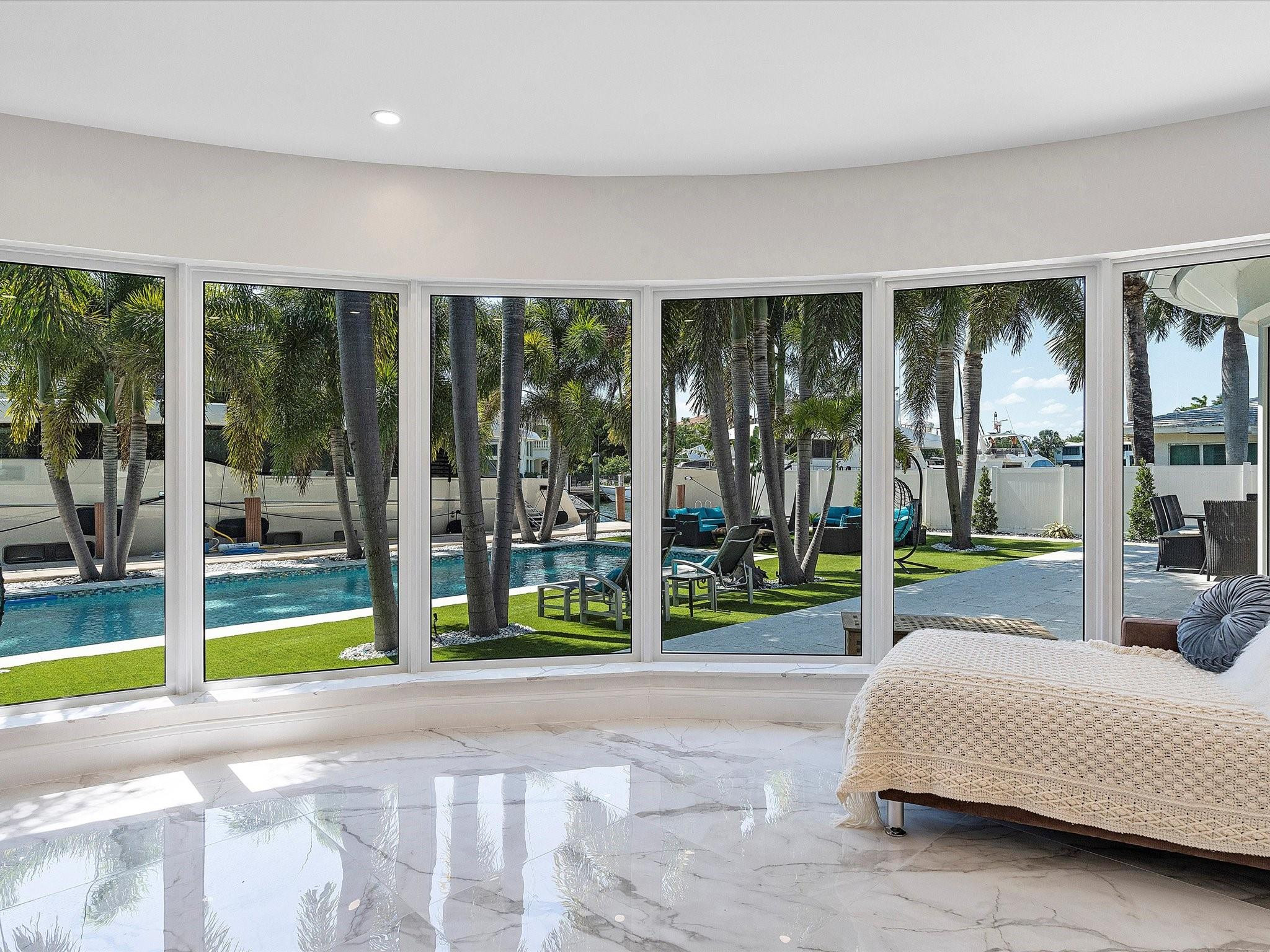 207 Royal Palm, Fort Lauderdale FL 33301