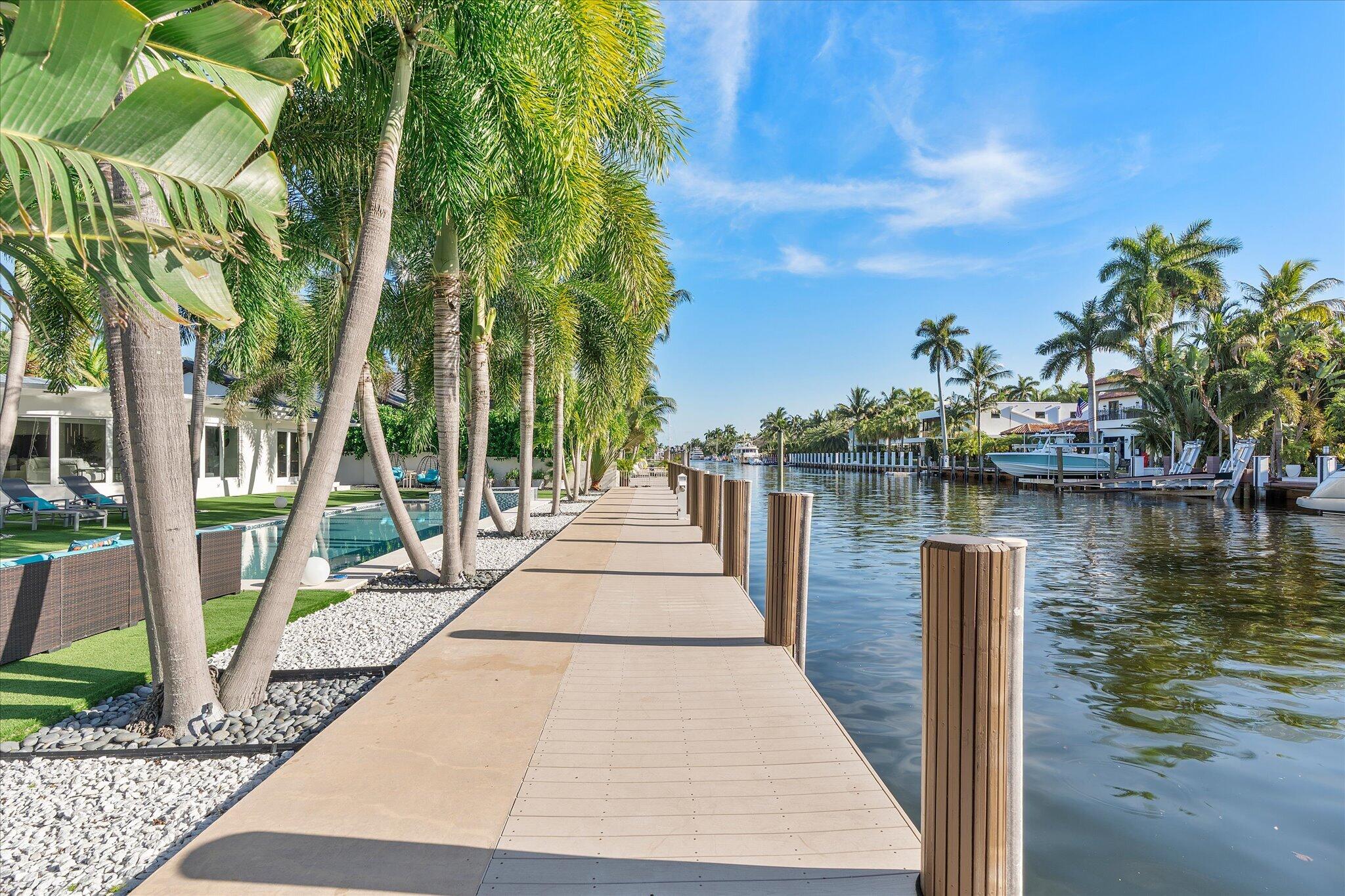 207 Royal Palm, Fort Lauderdale FL 33301