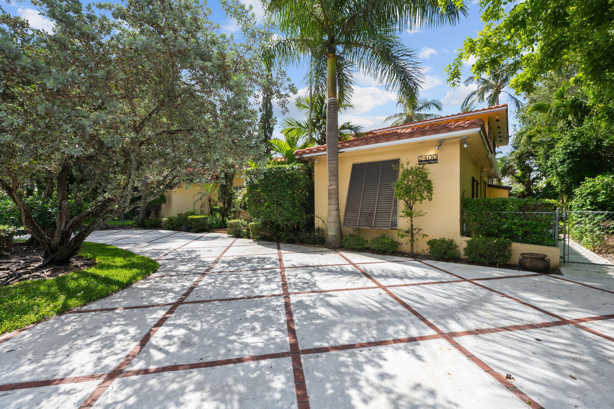 2400 Delmar, Fort Lauderdale FL 33301