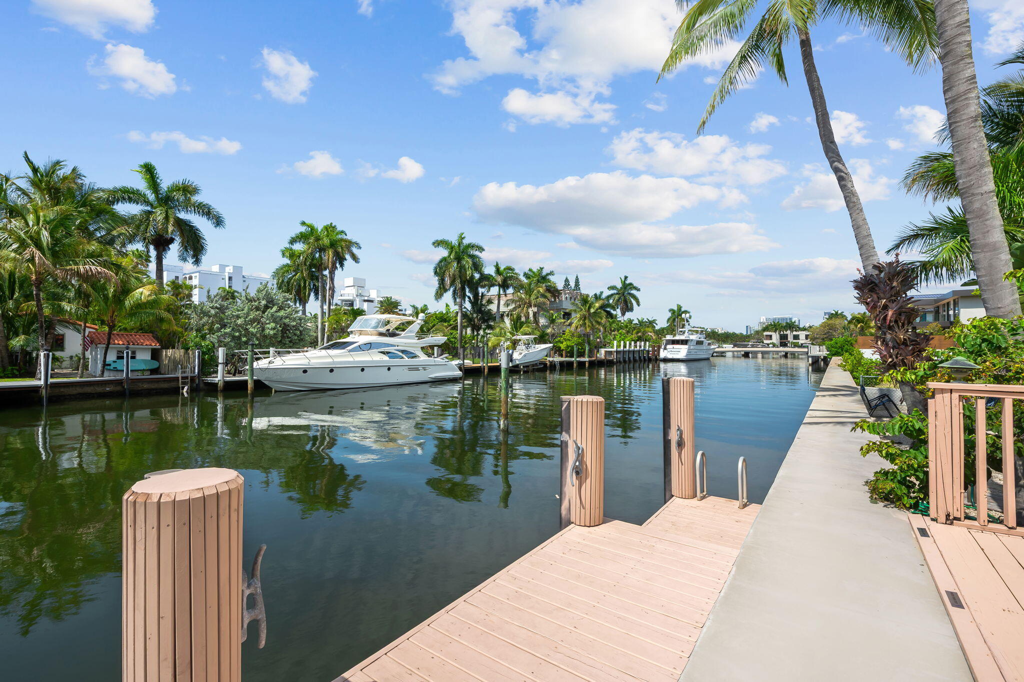 2400 Delmar, Fort Lauderdale FL 33301